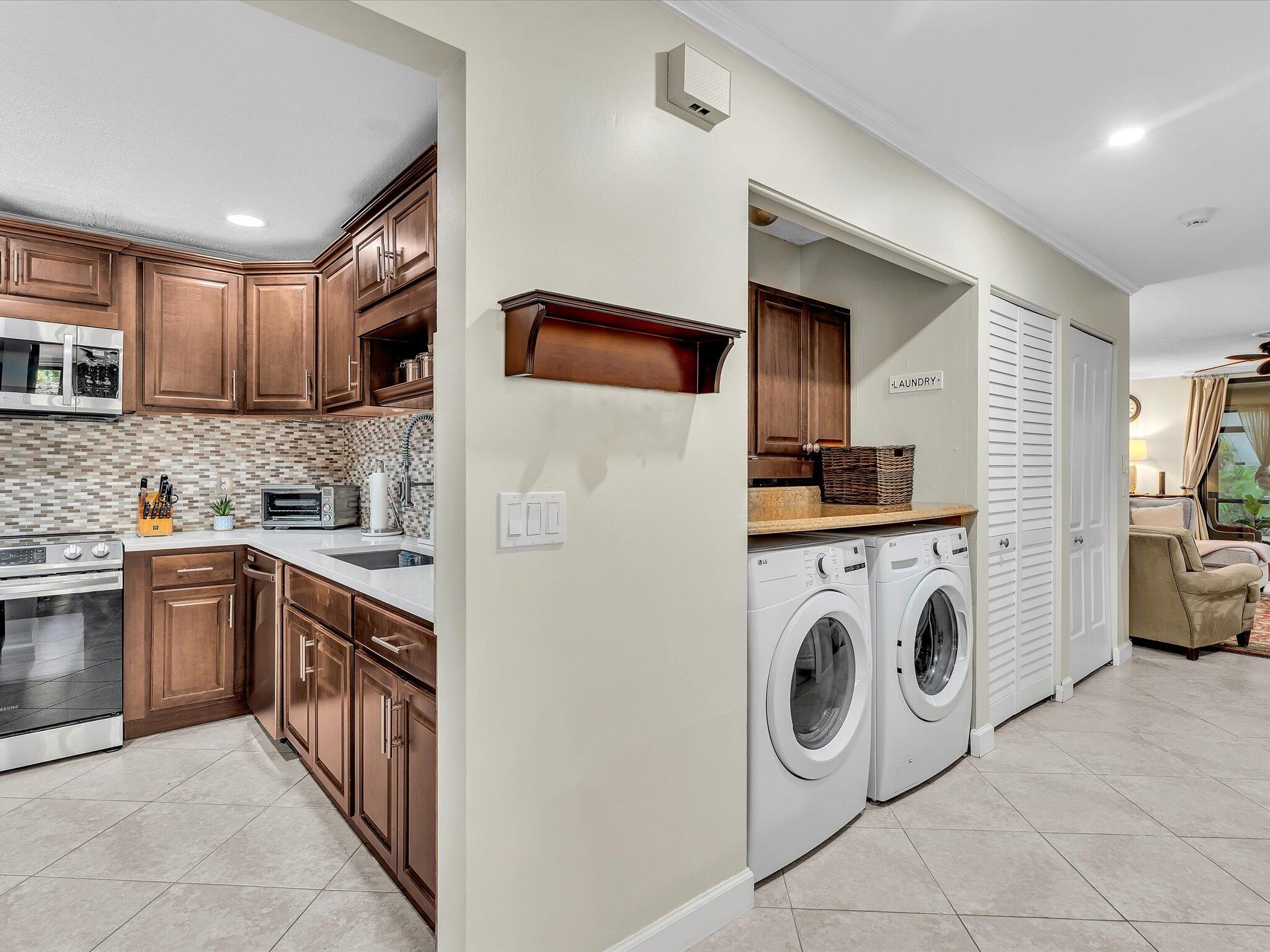 BOCA RIDGE CONDO - Residential