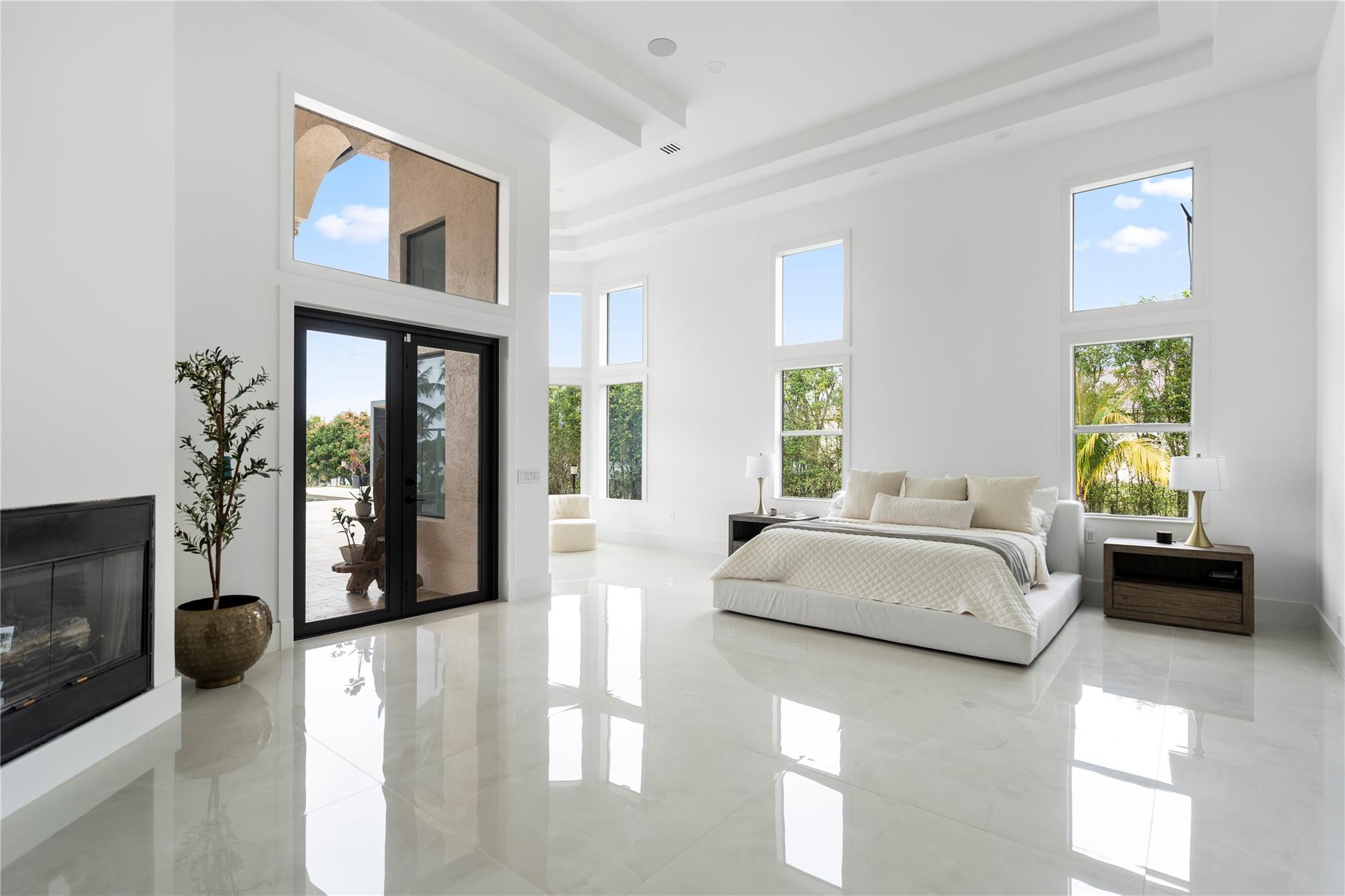 EXOTIC ACRES - Residential