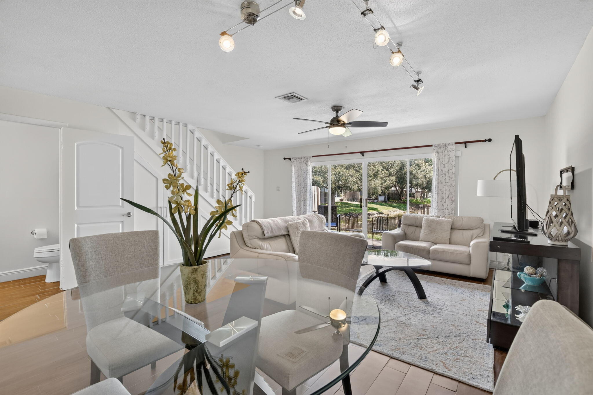 TWIN FOUNTAINS REPLAT - Residential