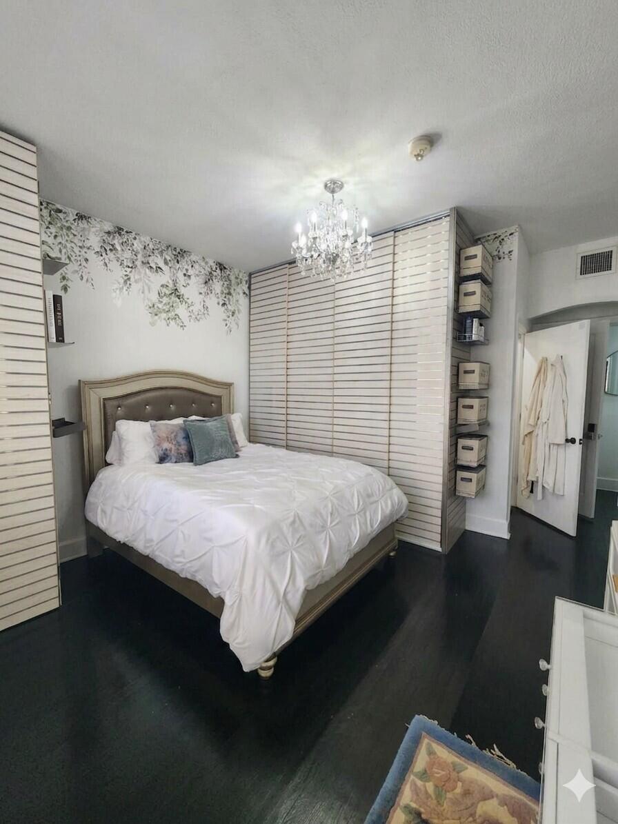 THE ESPLANADE BEACH CONDO - Residential