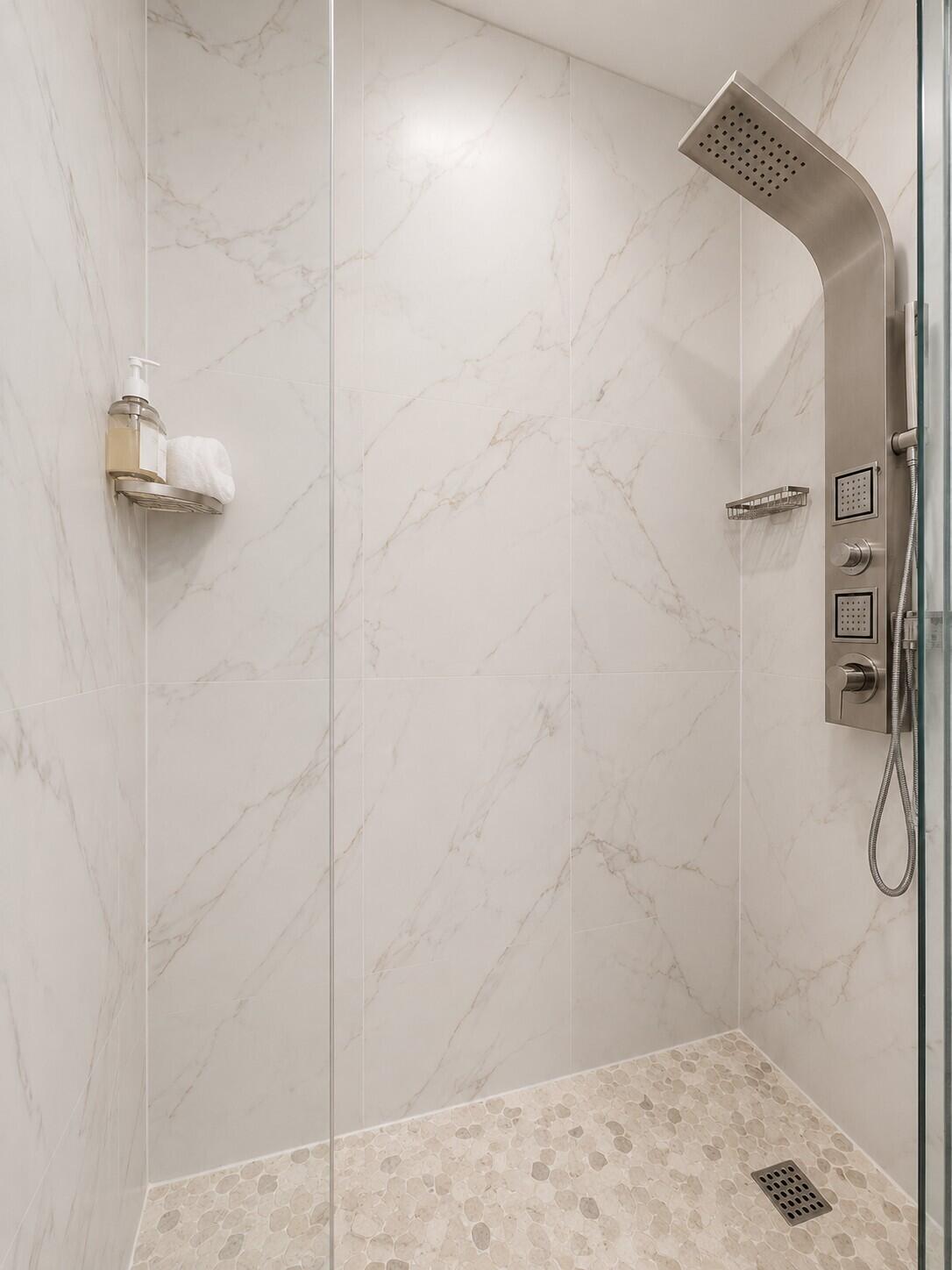 THE ESPLANADE BEACH CONDO - Residential