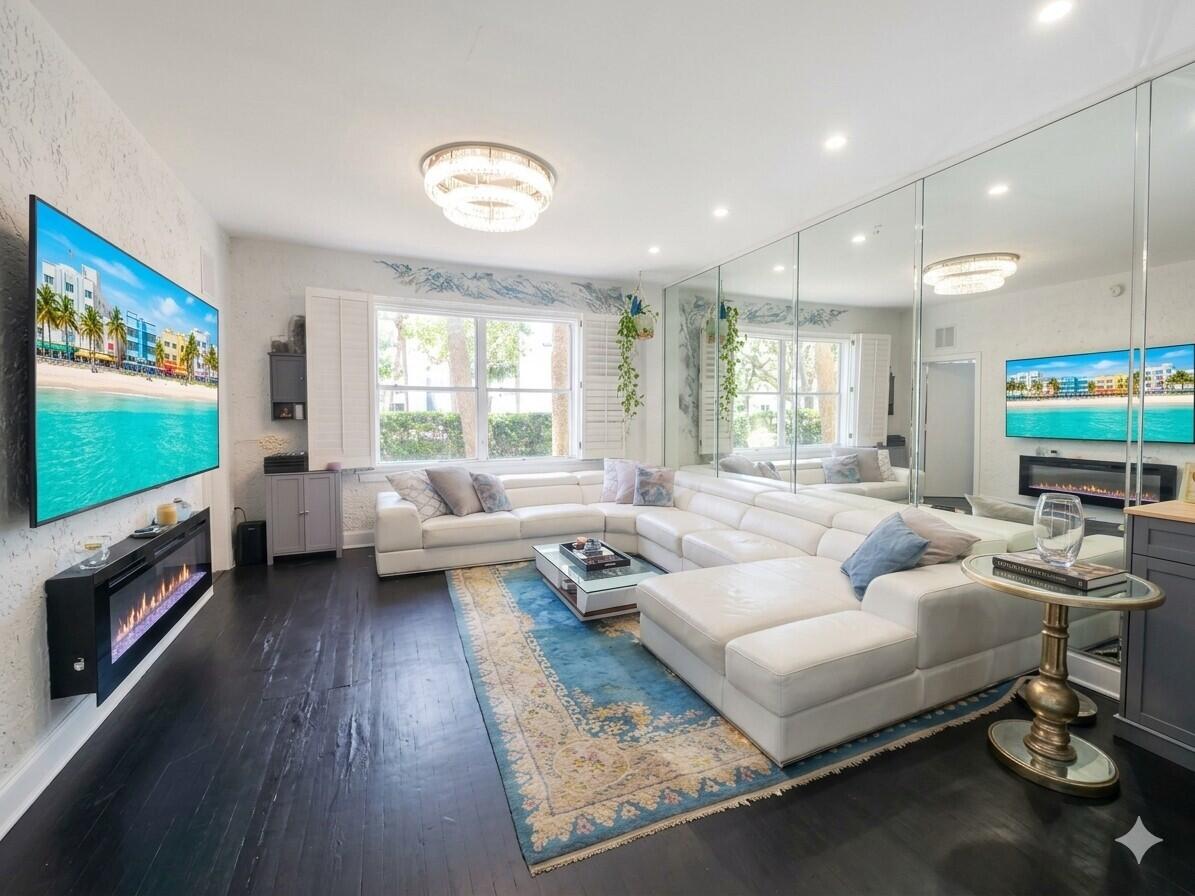 THE ESPLANADE BEACH CONDO - Residential