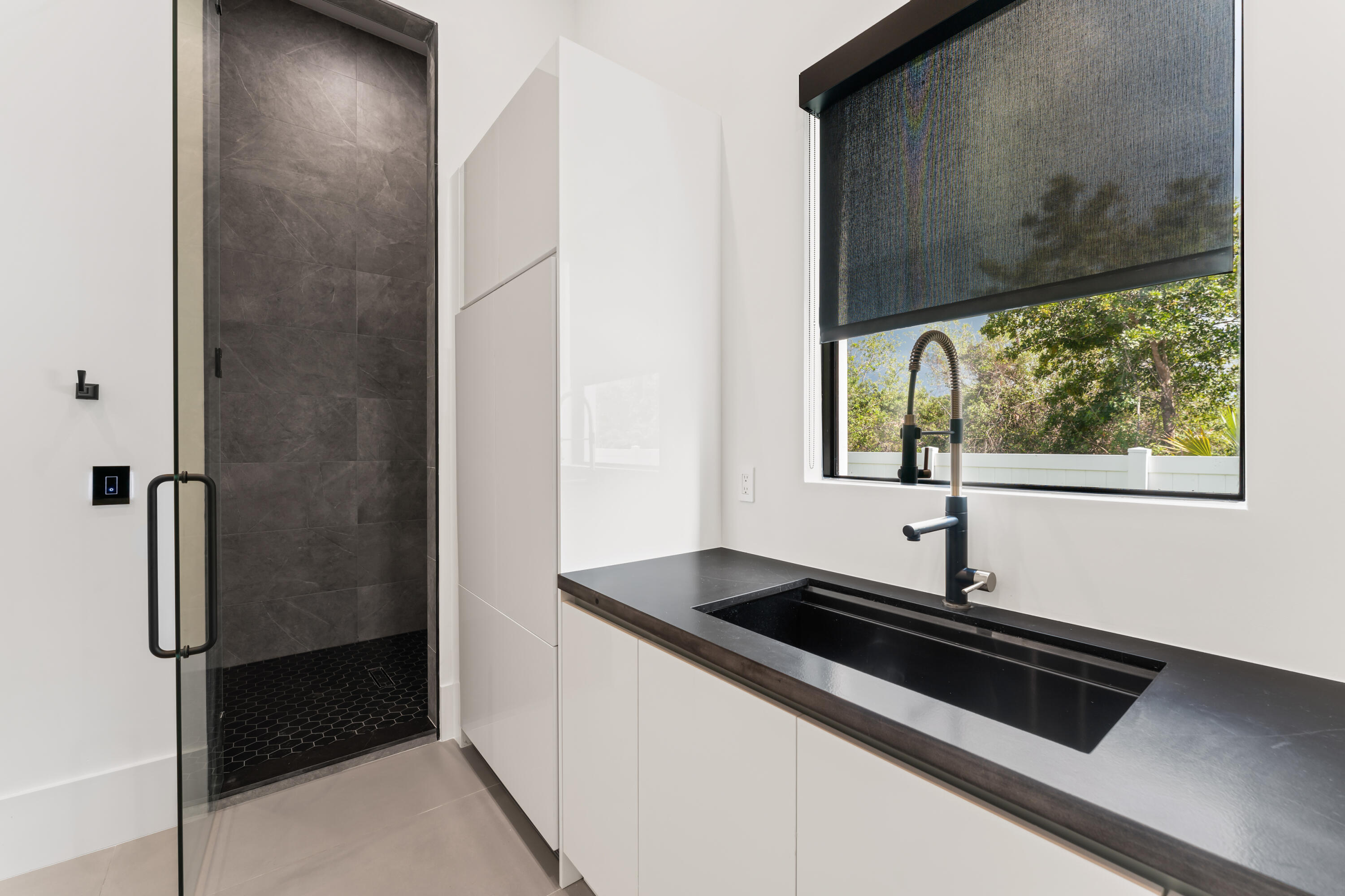 Gomez - Residential