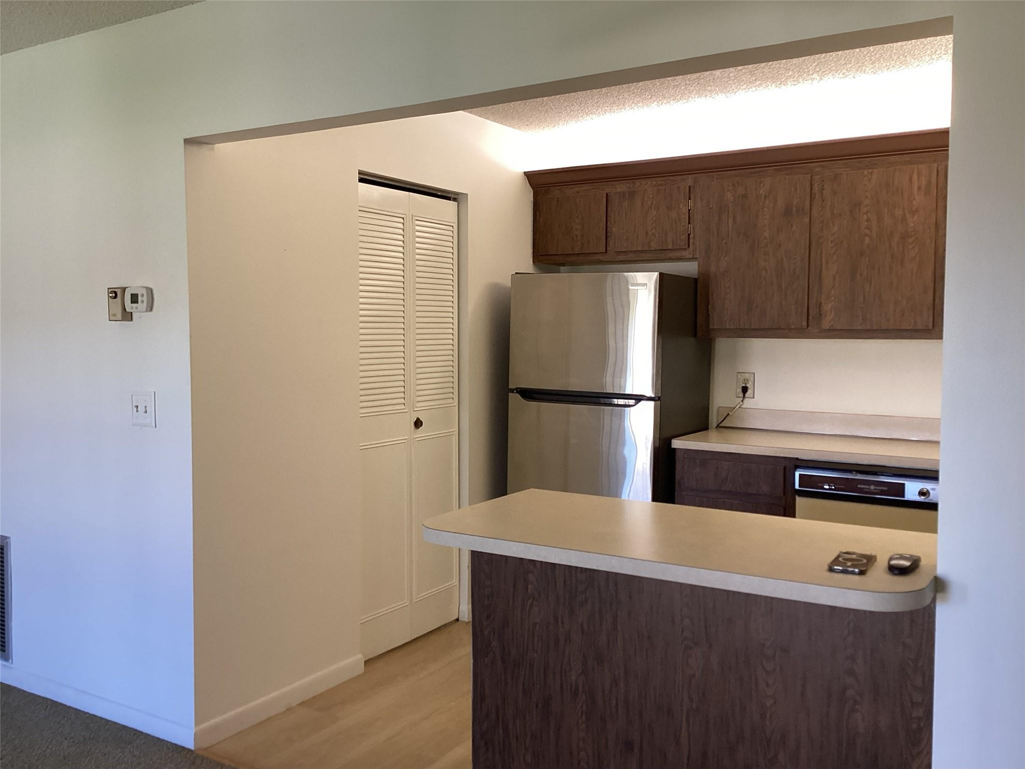PINE RIDGE SOUTH IV CONDO - Residential