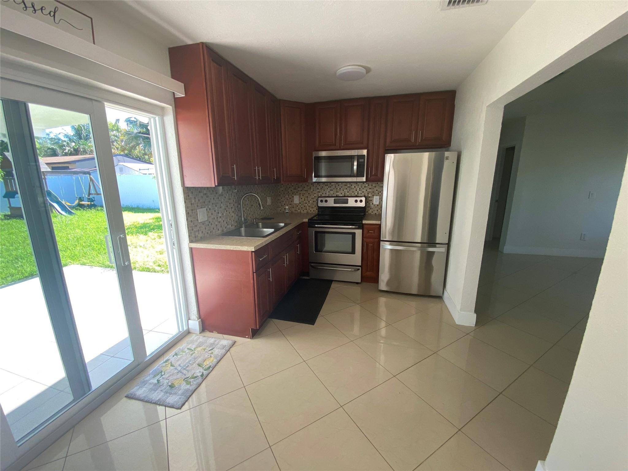 Weidlings Sub Of S1/2 Of - Residential