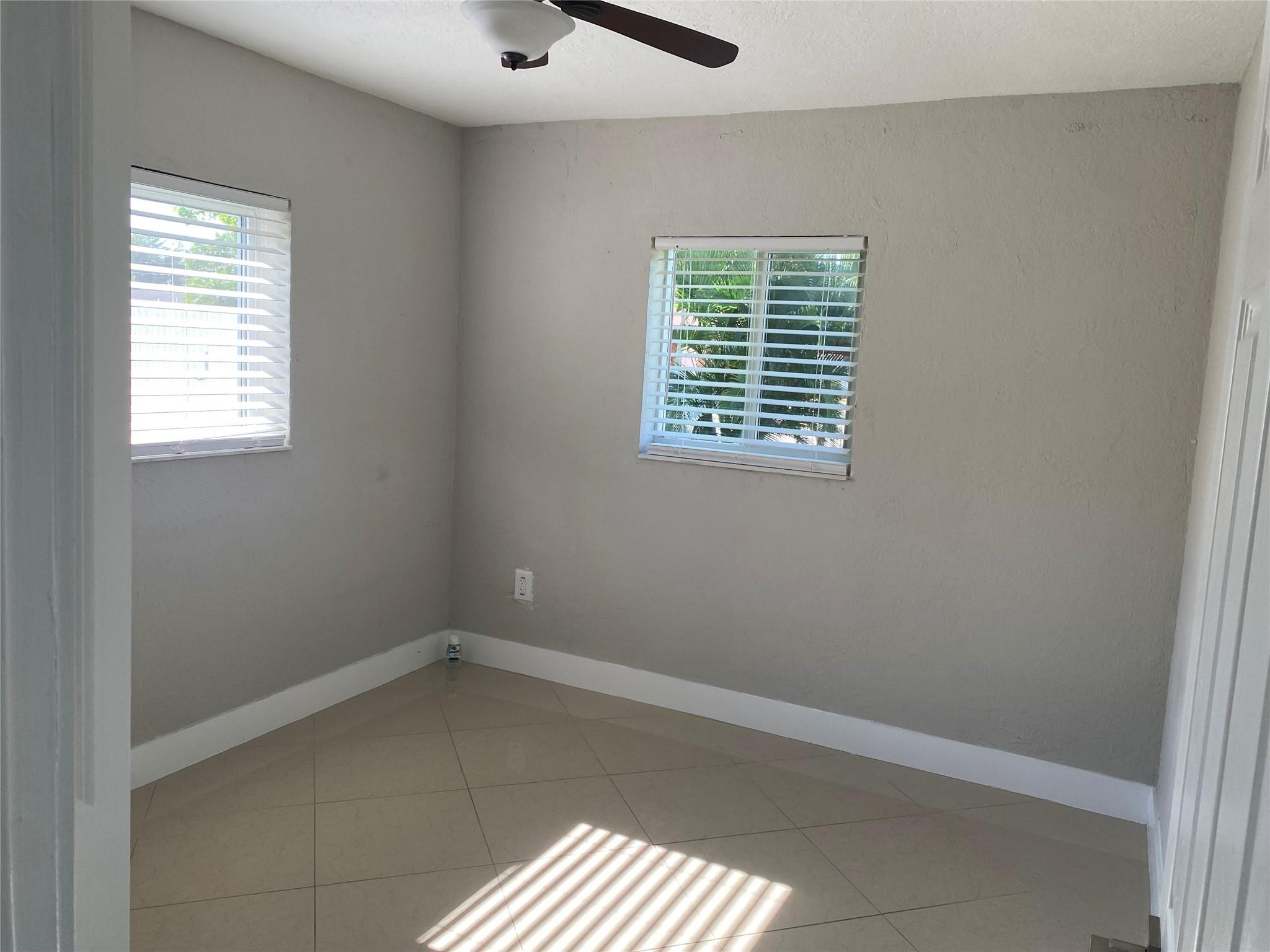 Weidlings Sub Of S1/2 Of - Residential