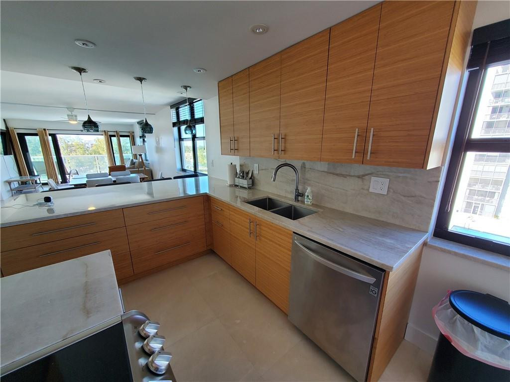 WATERBURY CONDO - Residential Lease