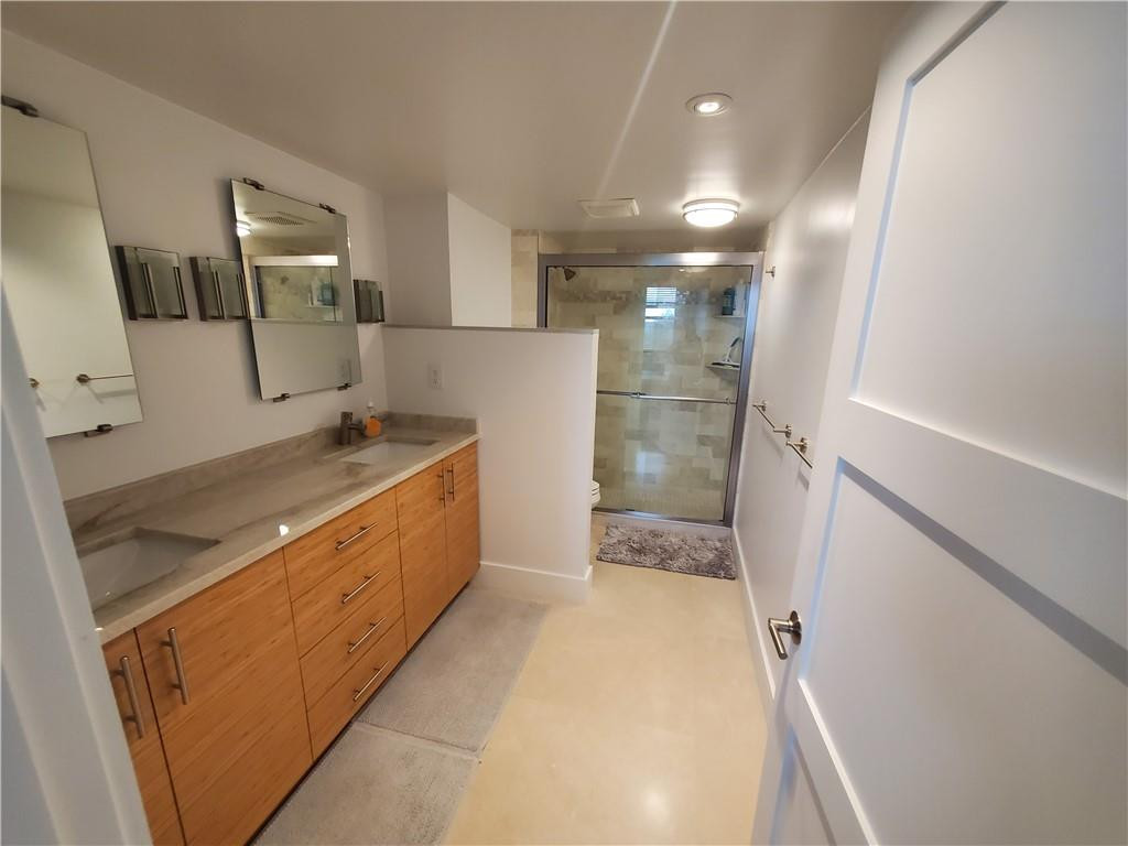 WATERBURY CONDO - Residential Lease