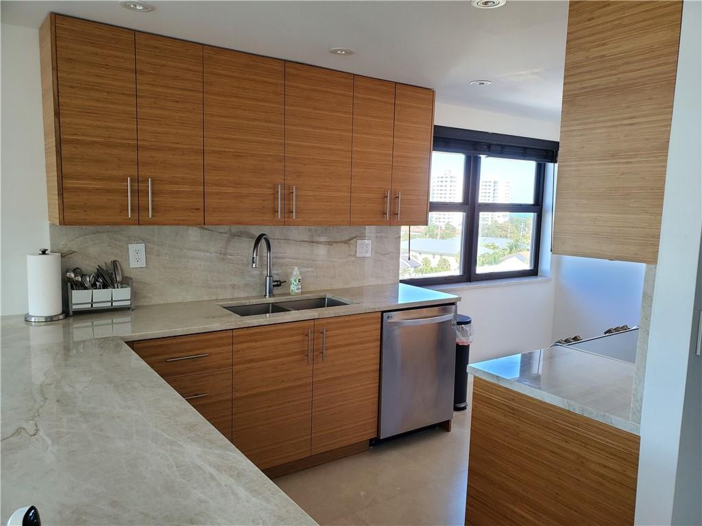 WATERBURY CONDO - Residential Lease