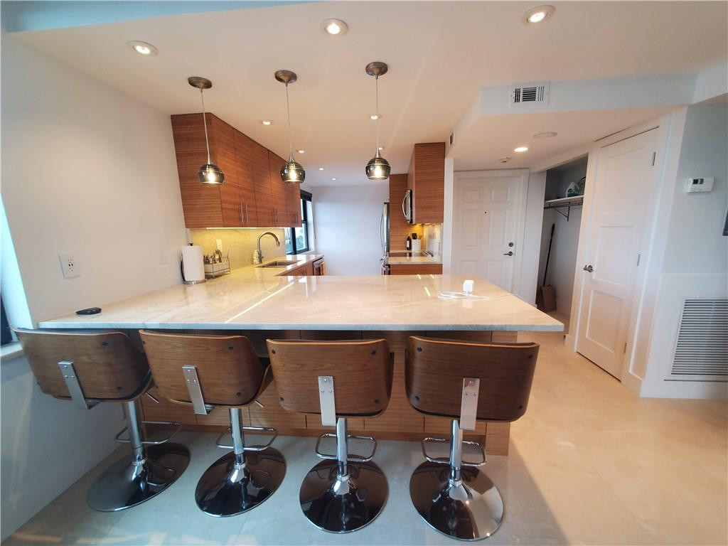WATERBURY CONDO - Residential Lease
