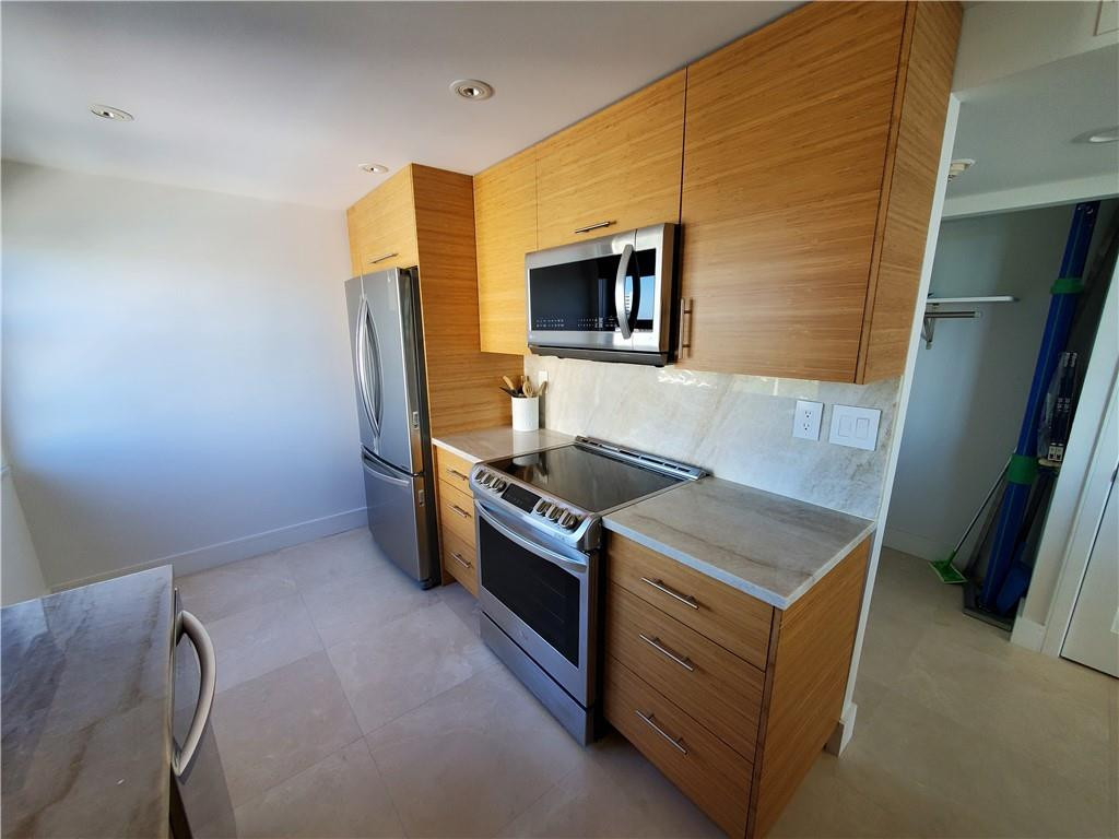WATERBURY CONDO - Residential Lease