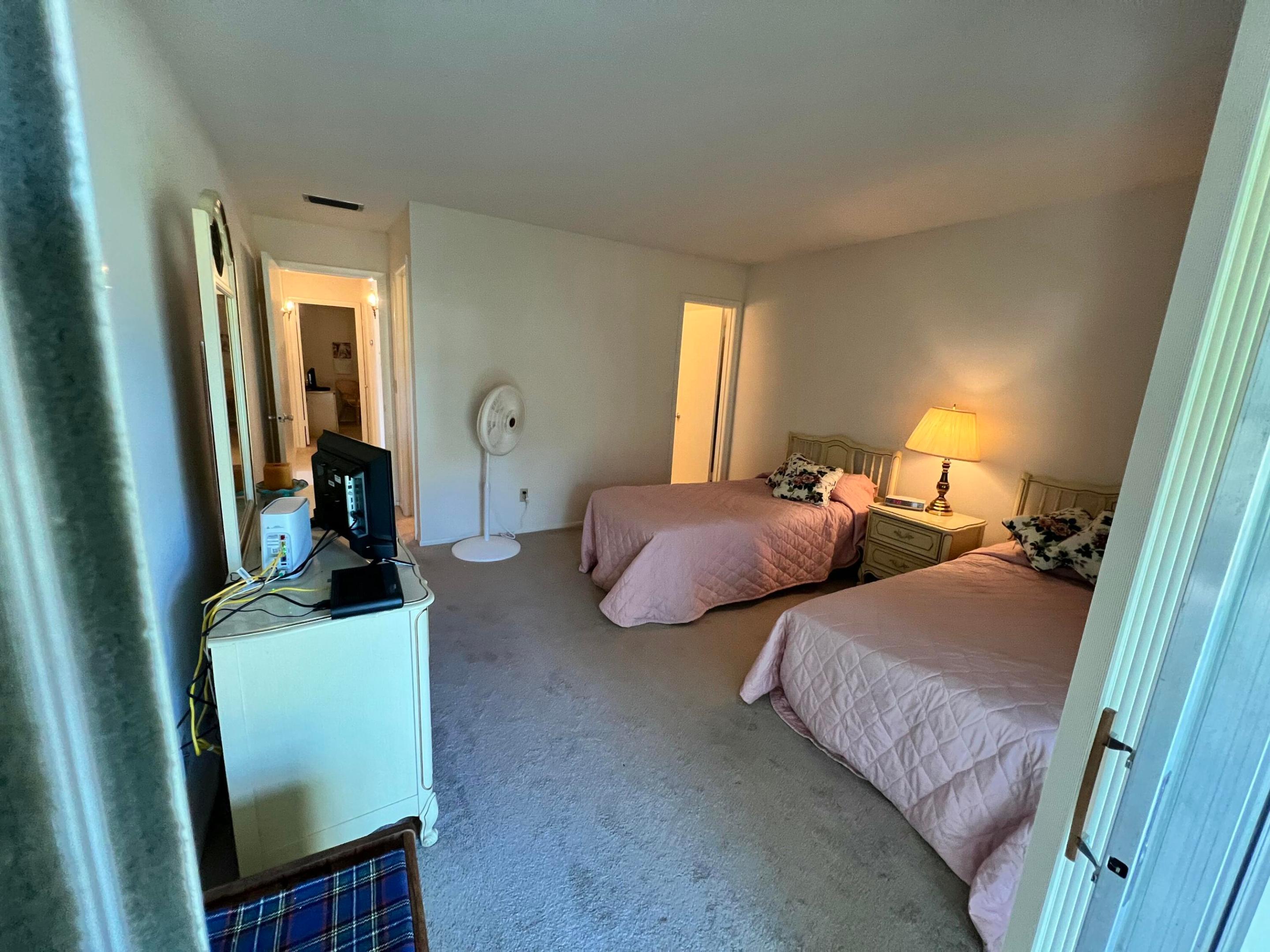 VISTA ROYALE PHASE IV BLDGS 83-111 - Residential
