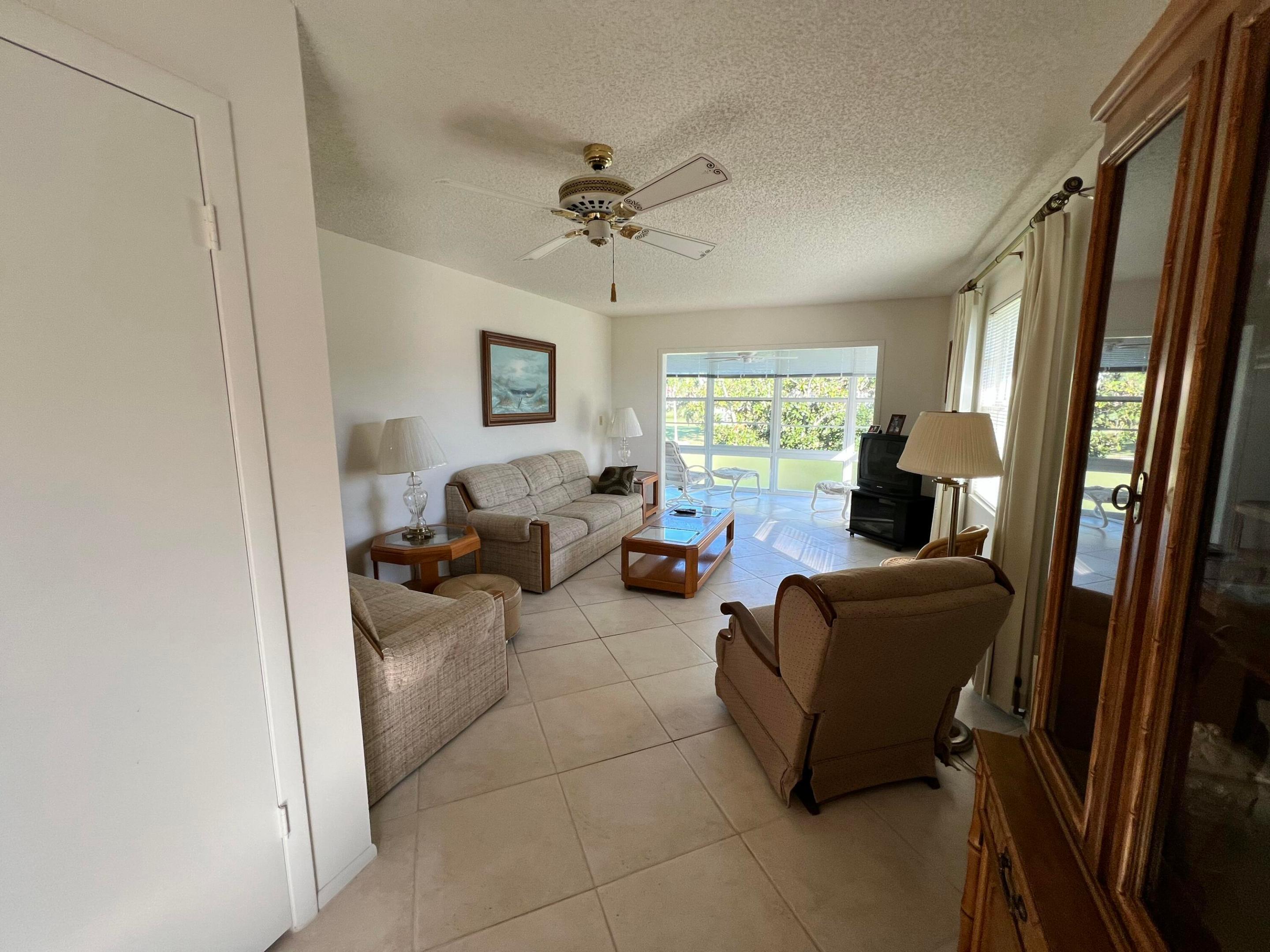 VISTA ROYALE PHASE IV BLDGS 83-111 - Residential