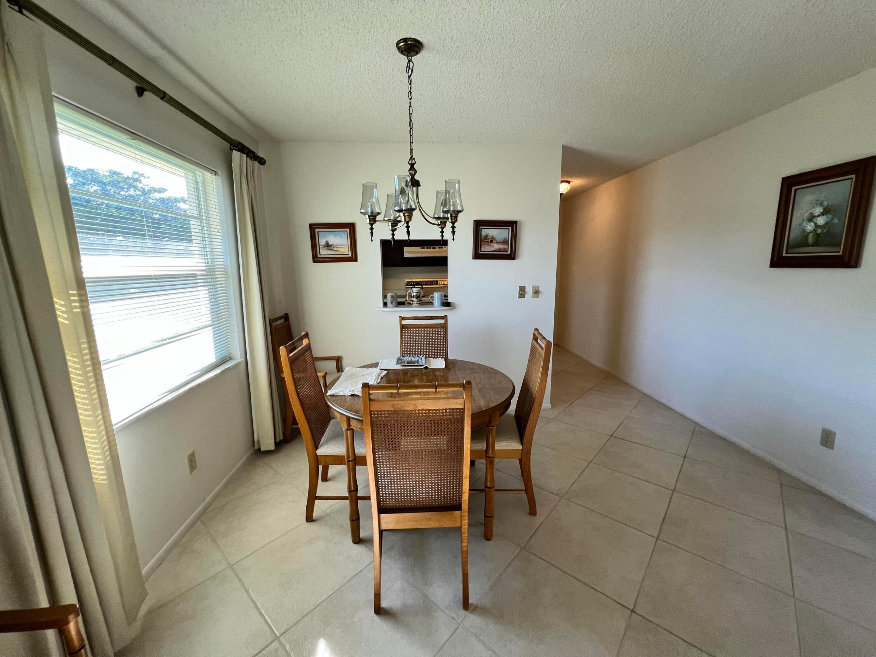 VISTA ROYALE PHASE IV BLDGS 83-111 - Residential