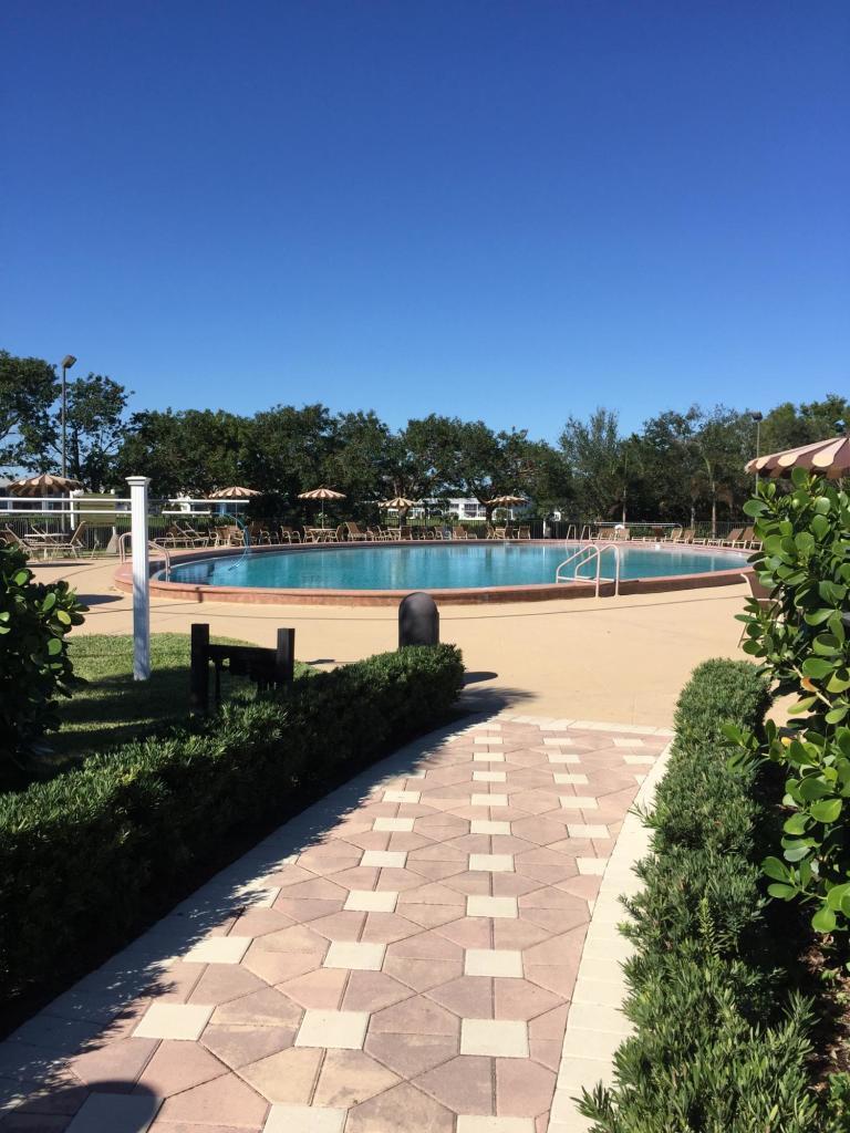 SHEFFIELD CONDOS A TO Q - Residential Lease