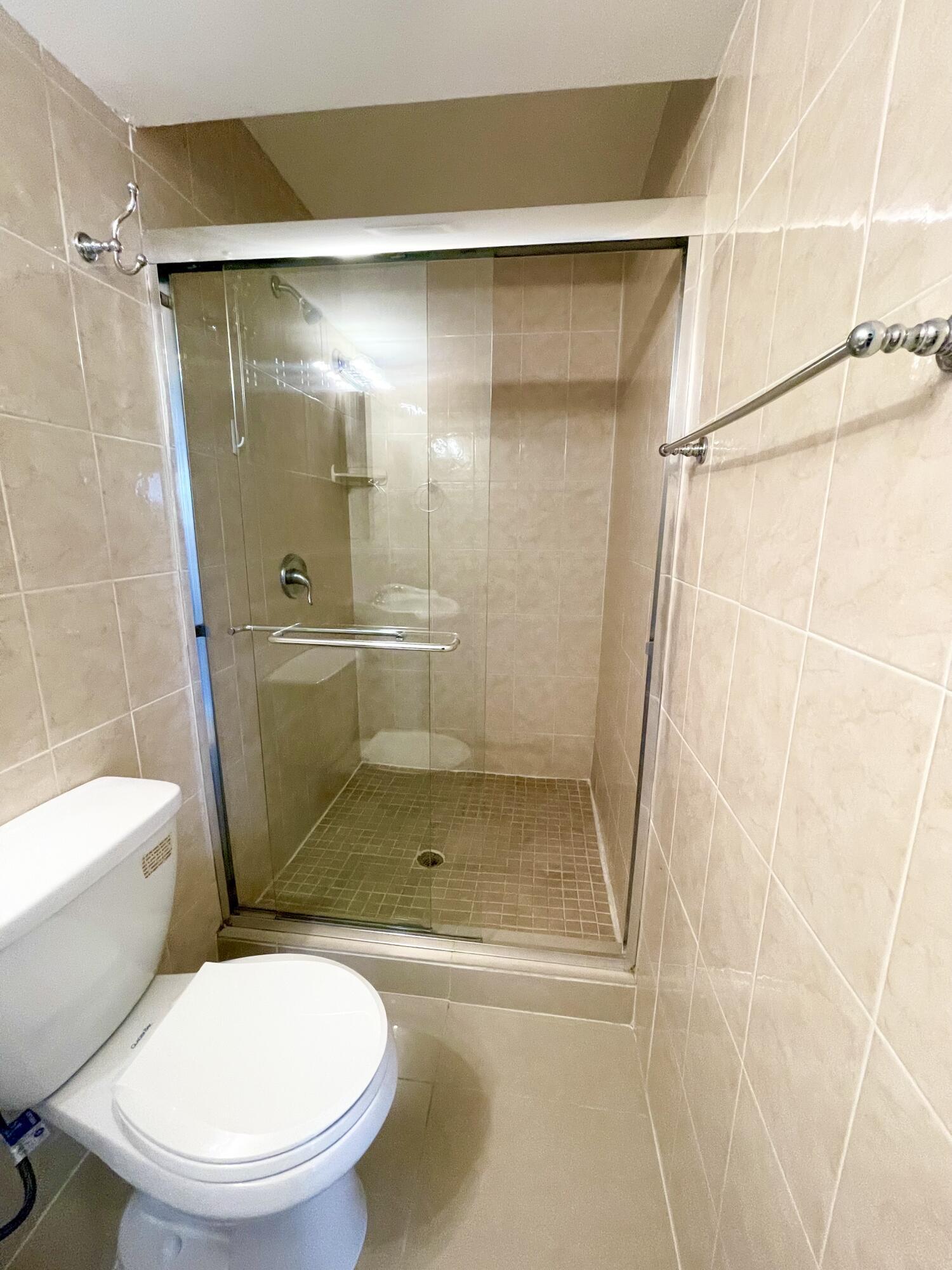 SHEFFIELD CONDOS A TO Q - Residential Lease