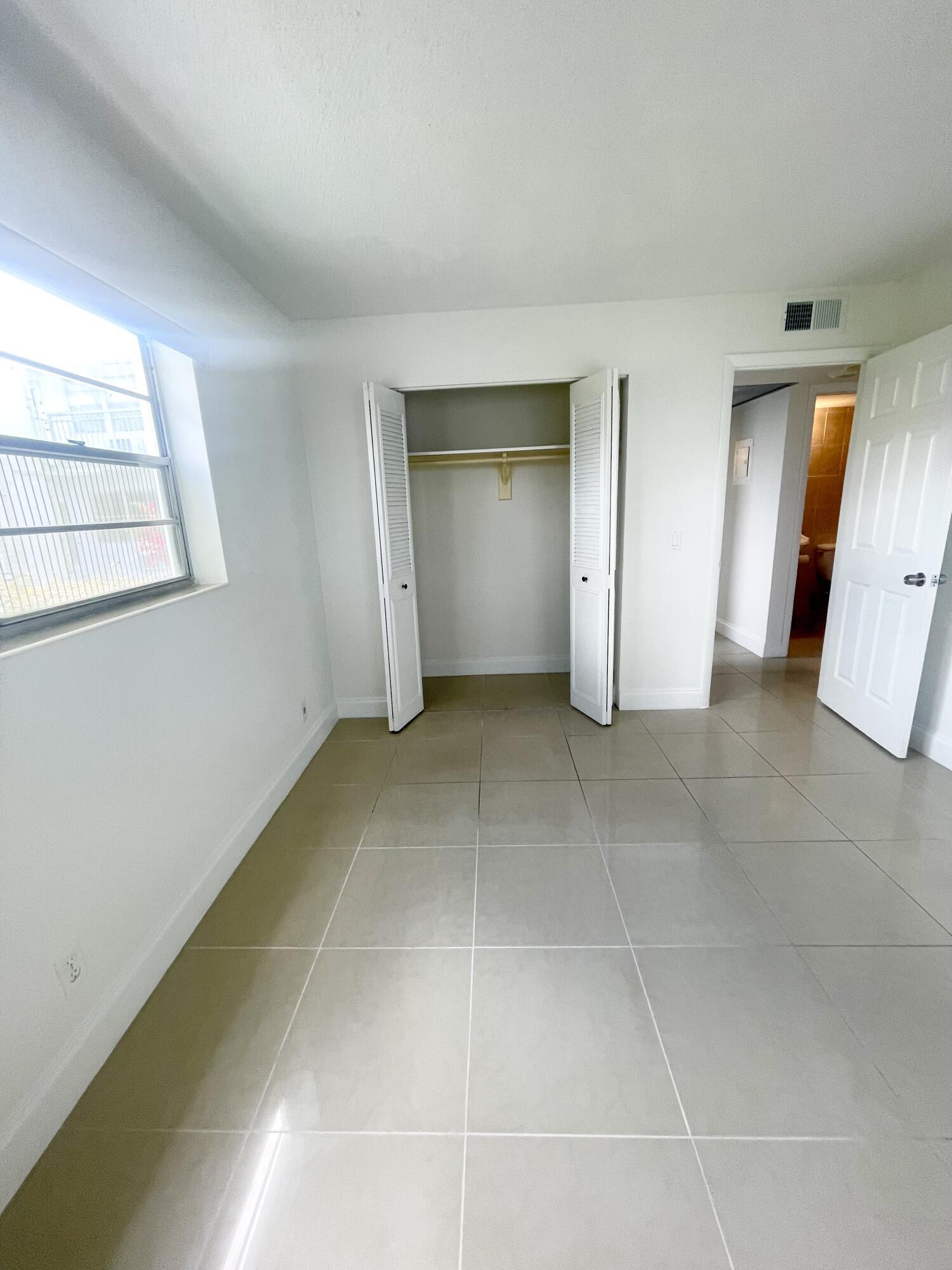 SHEFFIELD CONDOS A TO Q - Residential Lease