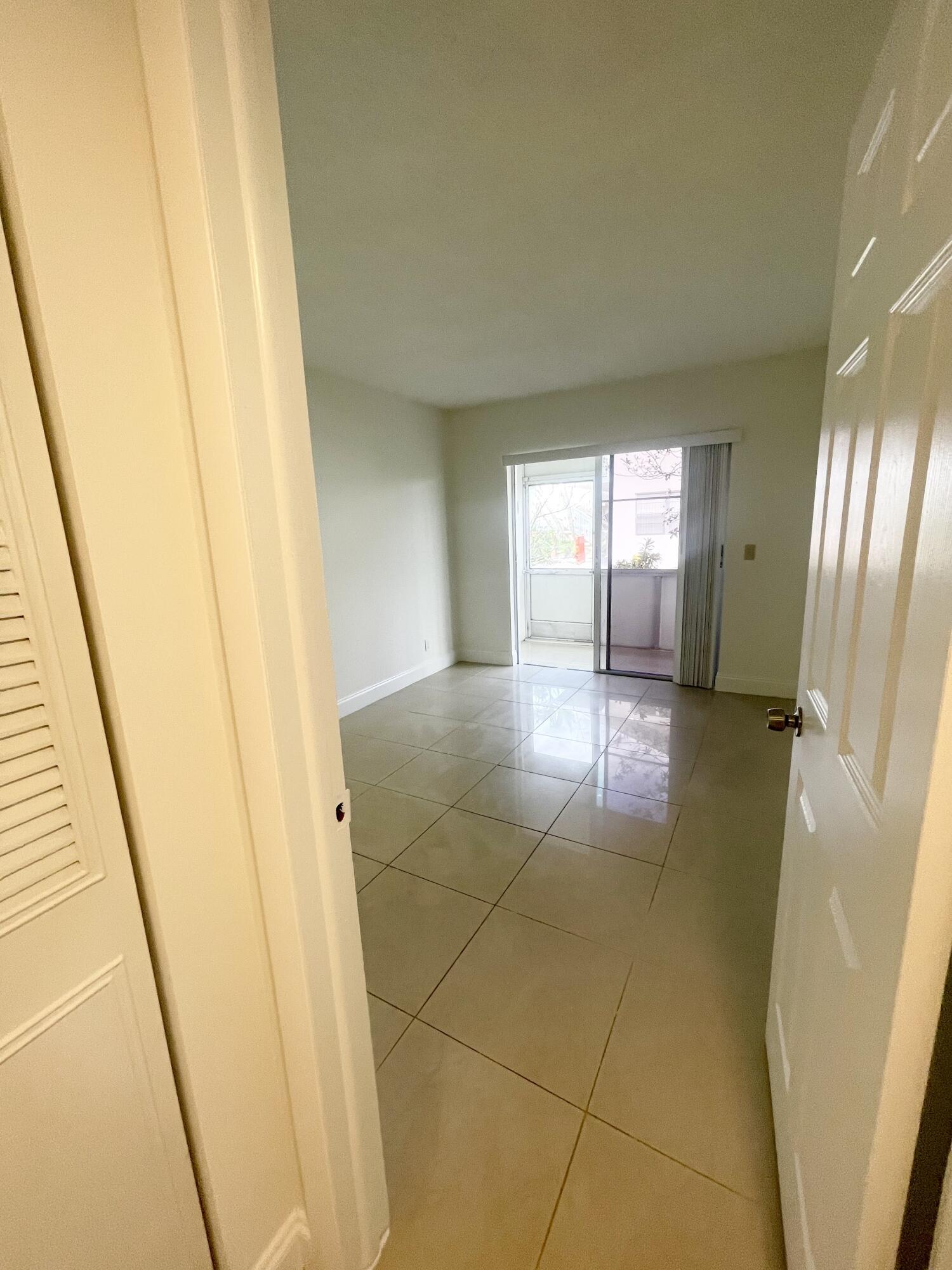 SHEFFIELD CONDOS A TO Q - Residential Lease