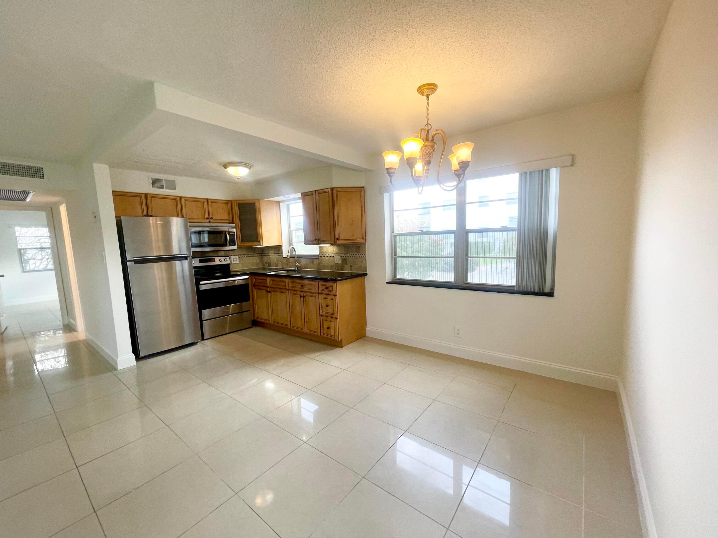 SHEFFIELD CONDOS A TO Q - Residential Lease