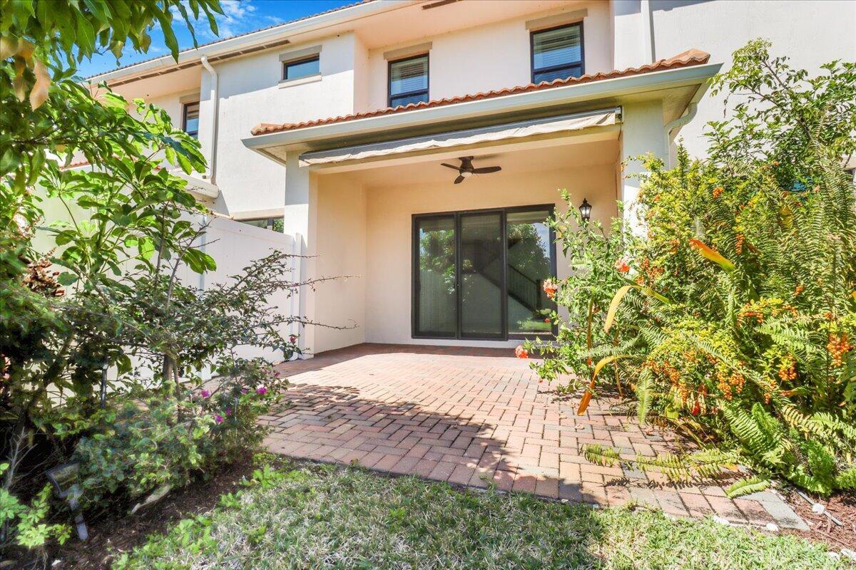 BOCA DUNES PUD - Residential Lease