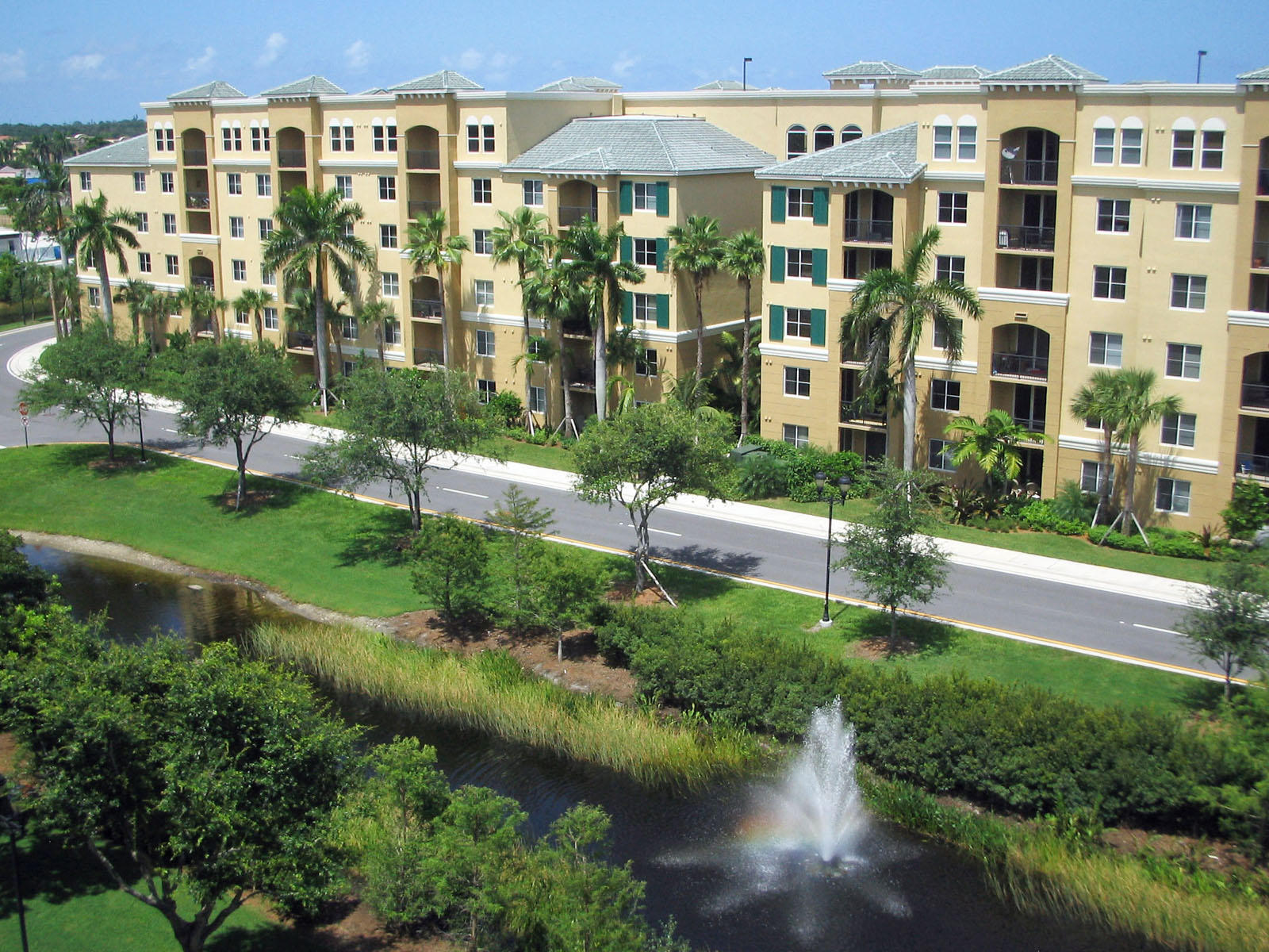 Nicely finished 2/2 condo with at Vizcaya Lakes in Renaissance Commons. Ciprini floorplan features dual master bedrooms (14'x12'). Unit updated with wood-look ceramic tile flooring, California closet shelving, tile backsplash and fresh paint. Other features include stainless-steel appliances, granite counter tops, European-style cherry wood cabinets, hurricane/impact-resistant glass windows and sliders and crown molding. Vizcaya Lakes features three swimming pools (with sundecks), hot tub/spa, BBQ grill and clubhouse with fitness center and social room. Includes two parking spaces in multi-level parking garage just steps from unit. Rent includes water, basic cable and Internet. Walking distance to all of the restaurants/bars featured in Renaissance Commons. Available 6/1/26