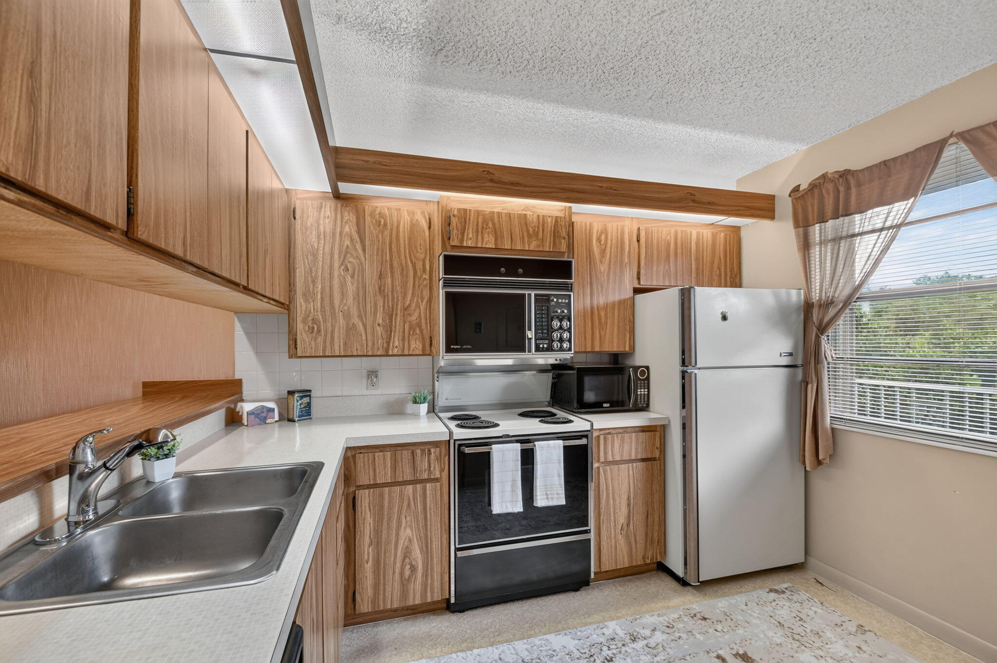 WHITEHALL VILLAGE - Residential