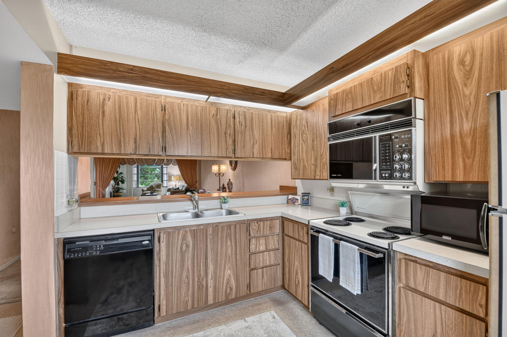 WHITEHALL VILLAGE - Residential