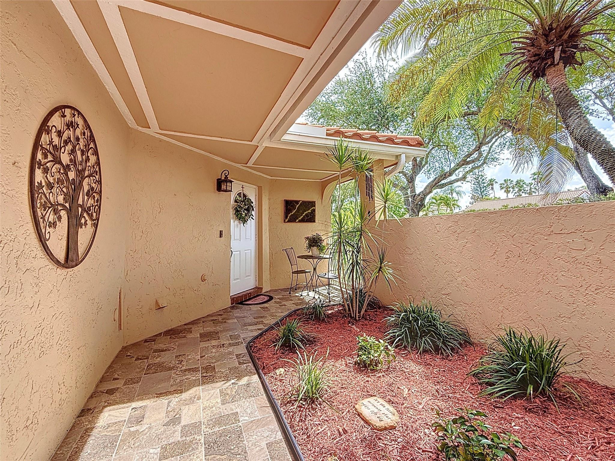 COUNTRY ISLES GARDEN HOMES - Residential