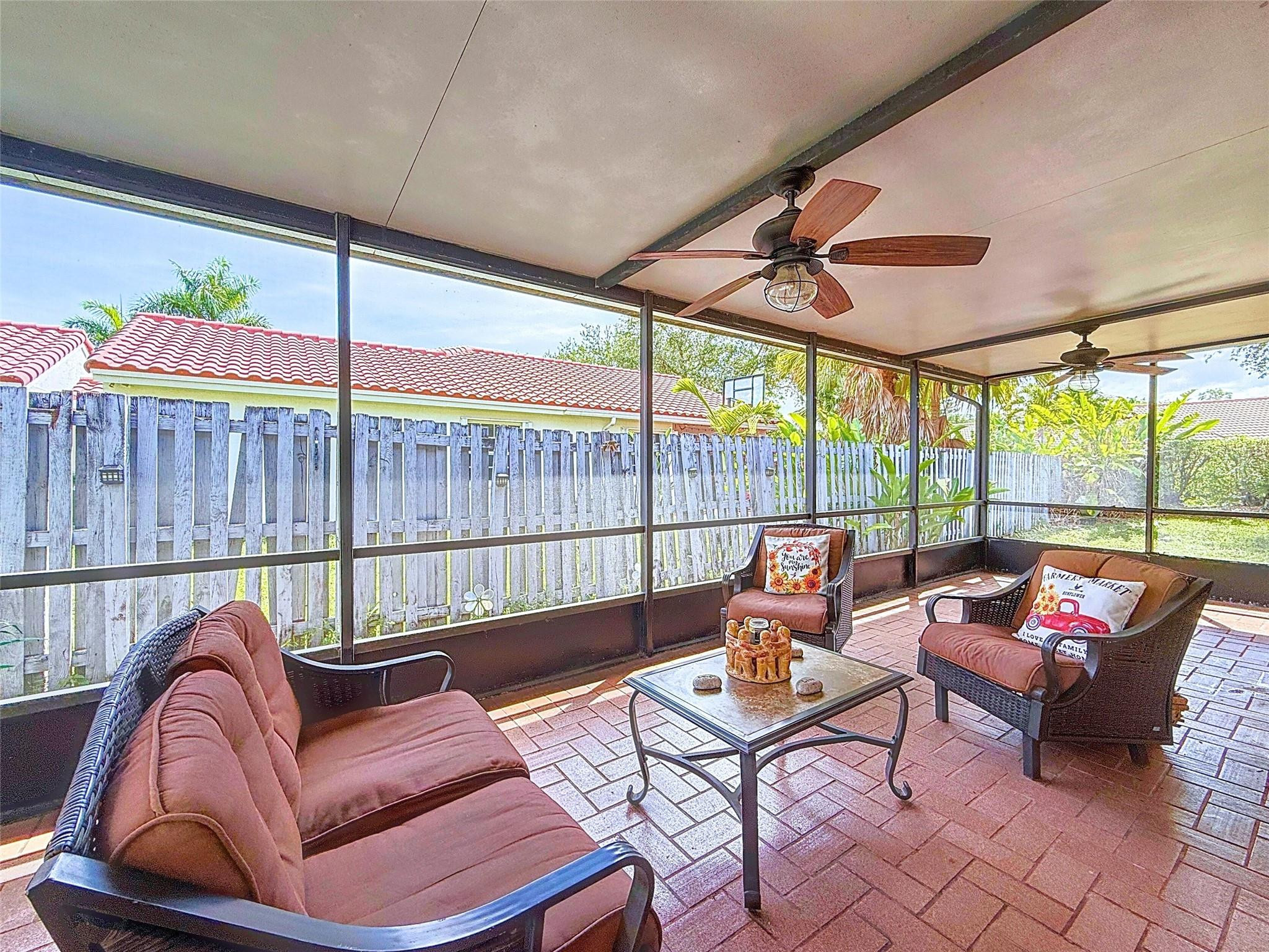 COUNTRY ISLES GARDEN HOMES - Residential