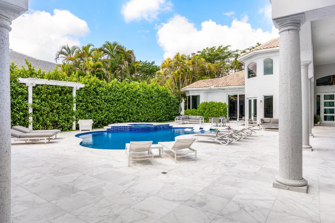 VINTAGE OAKS / POLO CLUB - Residential