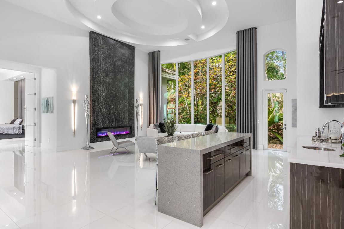 VINTAGE OAKS / POLO CLUB - Residential