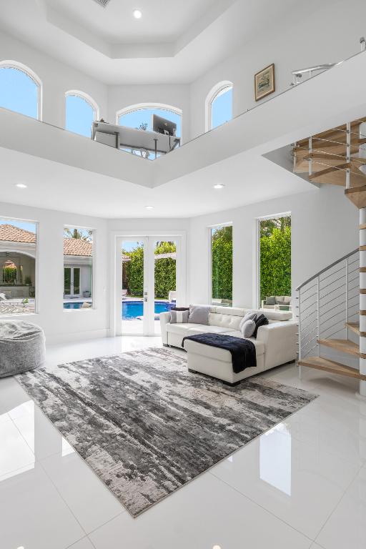 VINTAGE OAKS / POLO CLUB - Residential