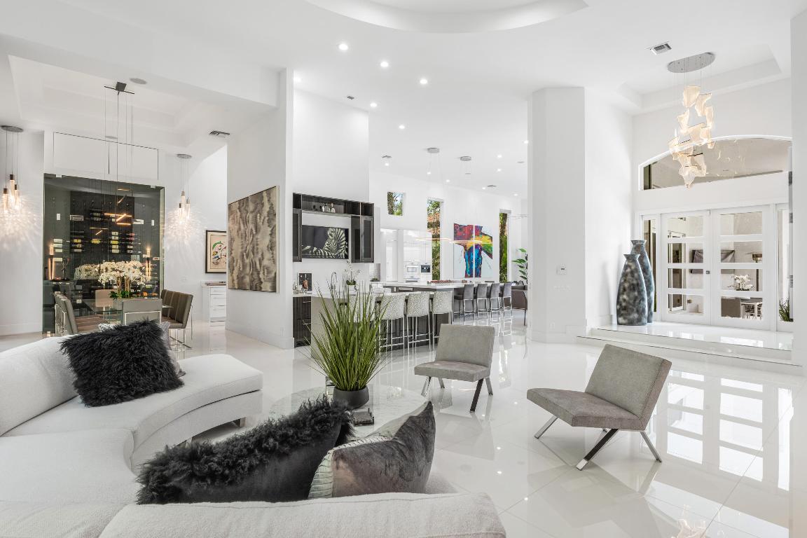 VINTAGE OAKS / POLO CLUB - Residential