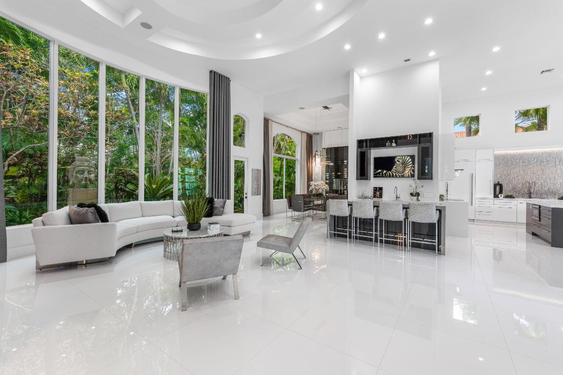 VINTAGE OAKS / POLO CLUB - Residential