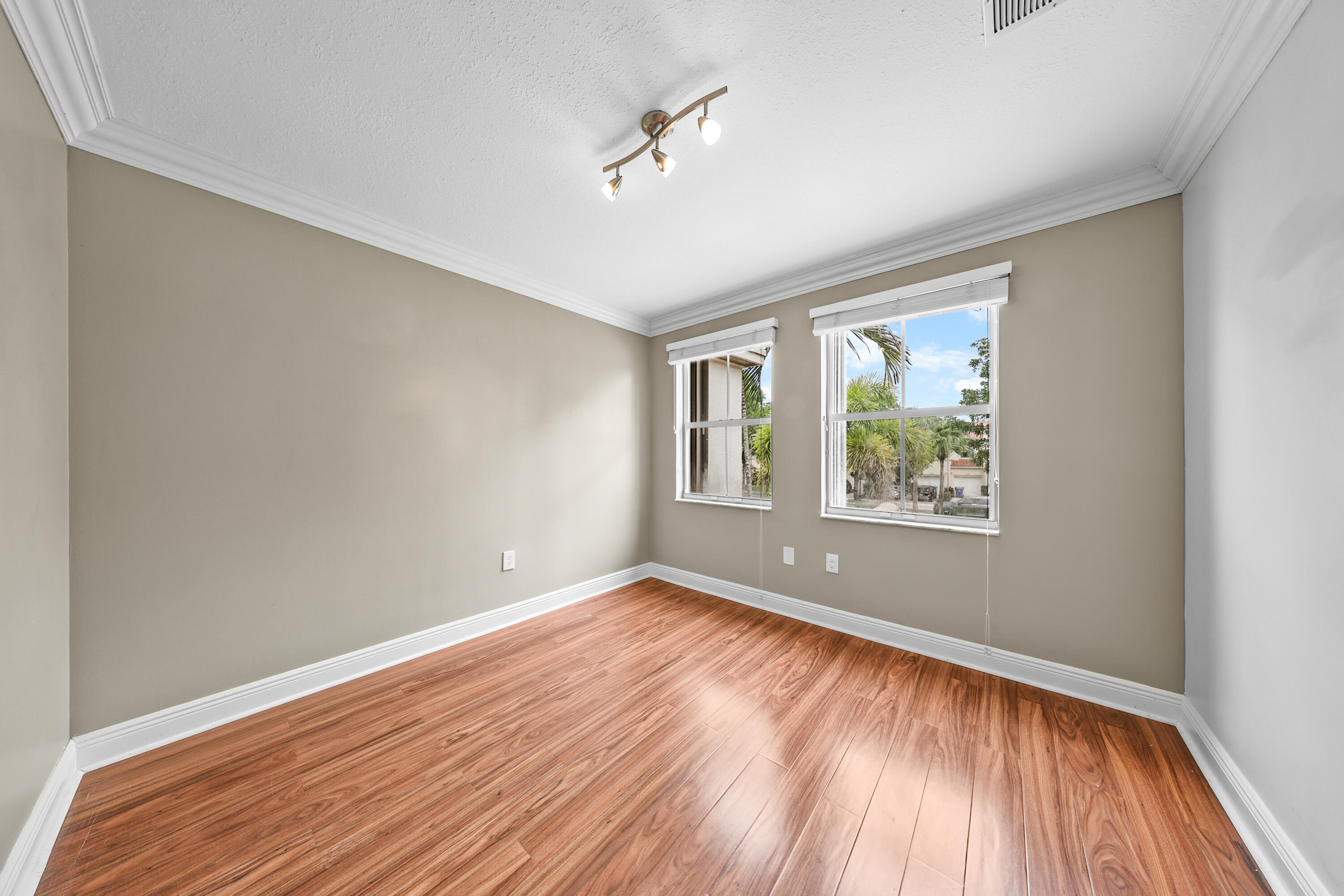 RIVIERA ISLES IV - Residential