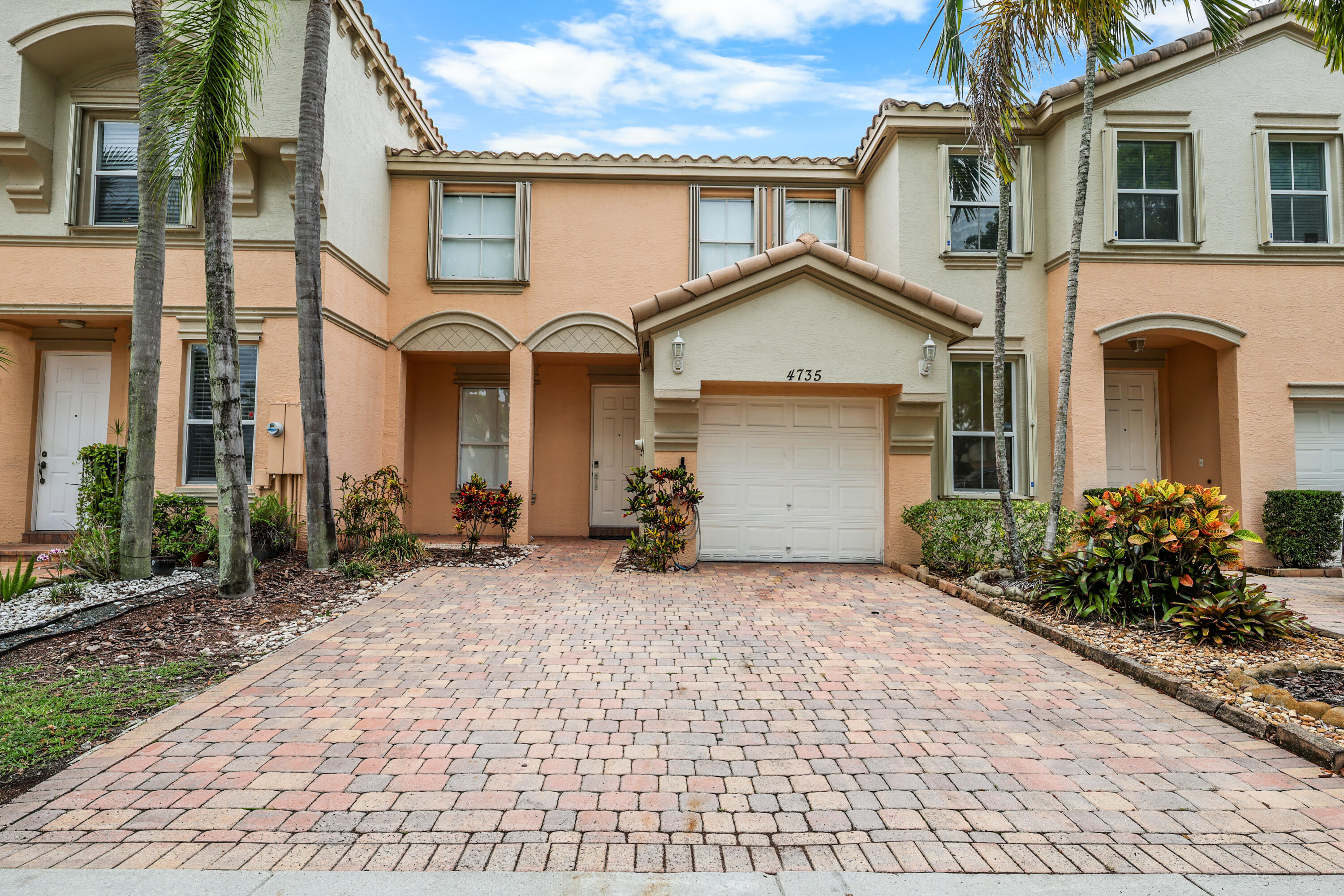 RIVIERA ISLES IV - Residential