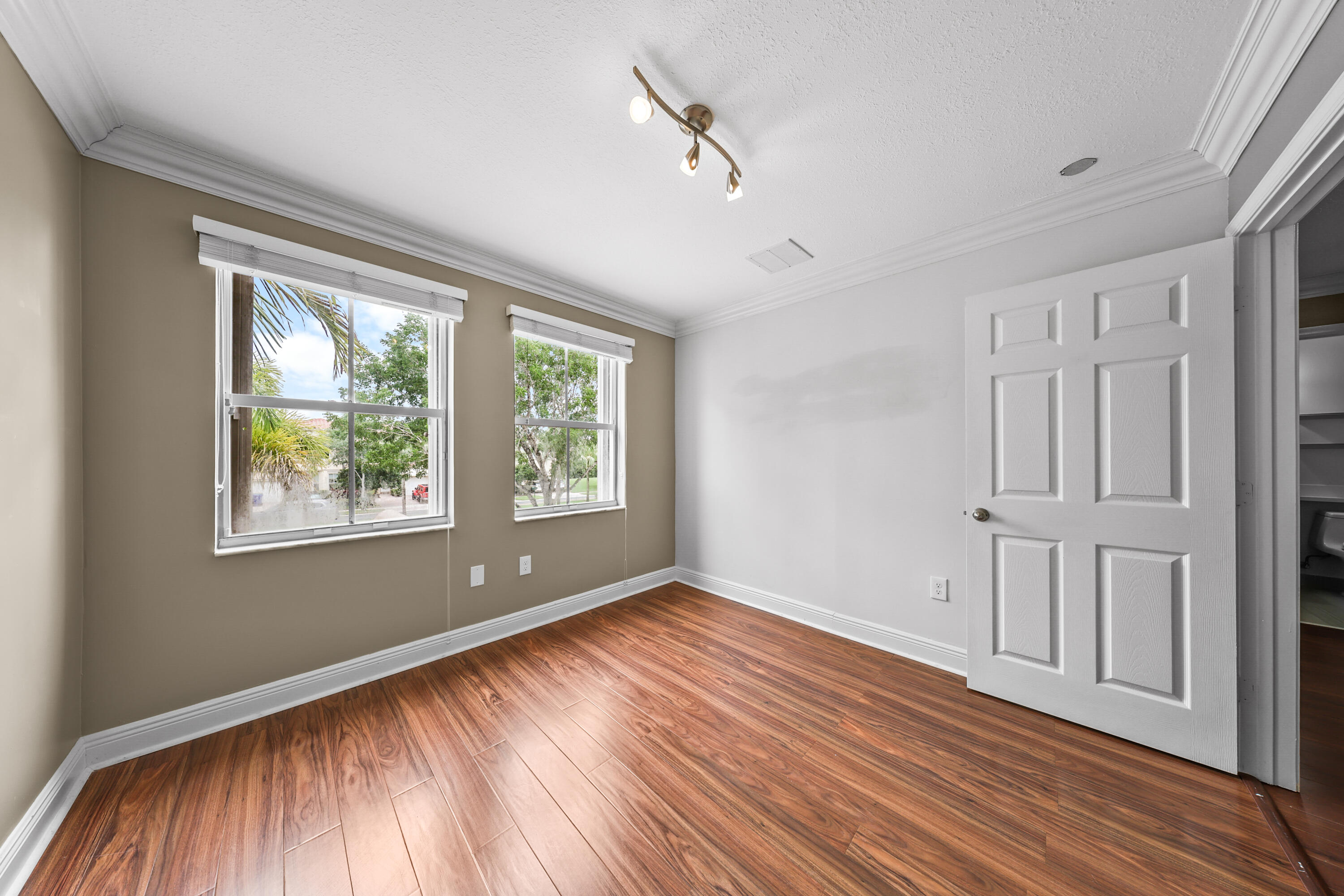 RIVIERA ISLES IV - Residential
