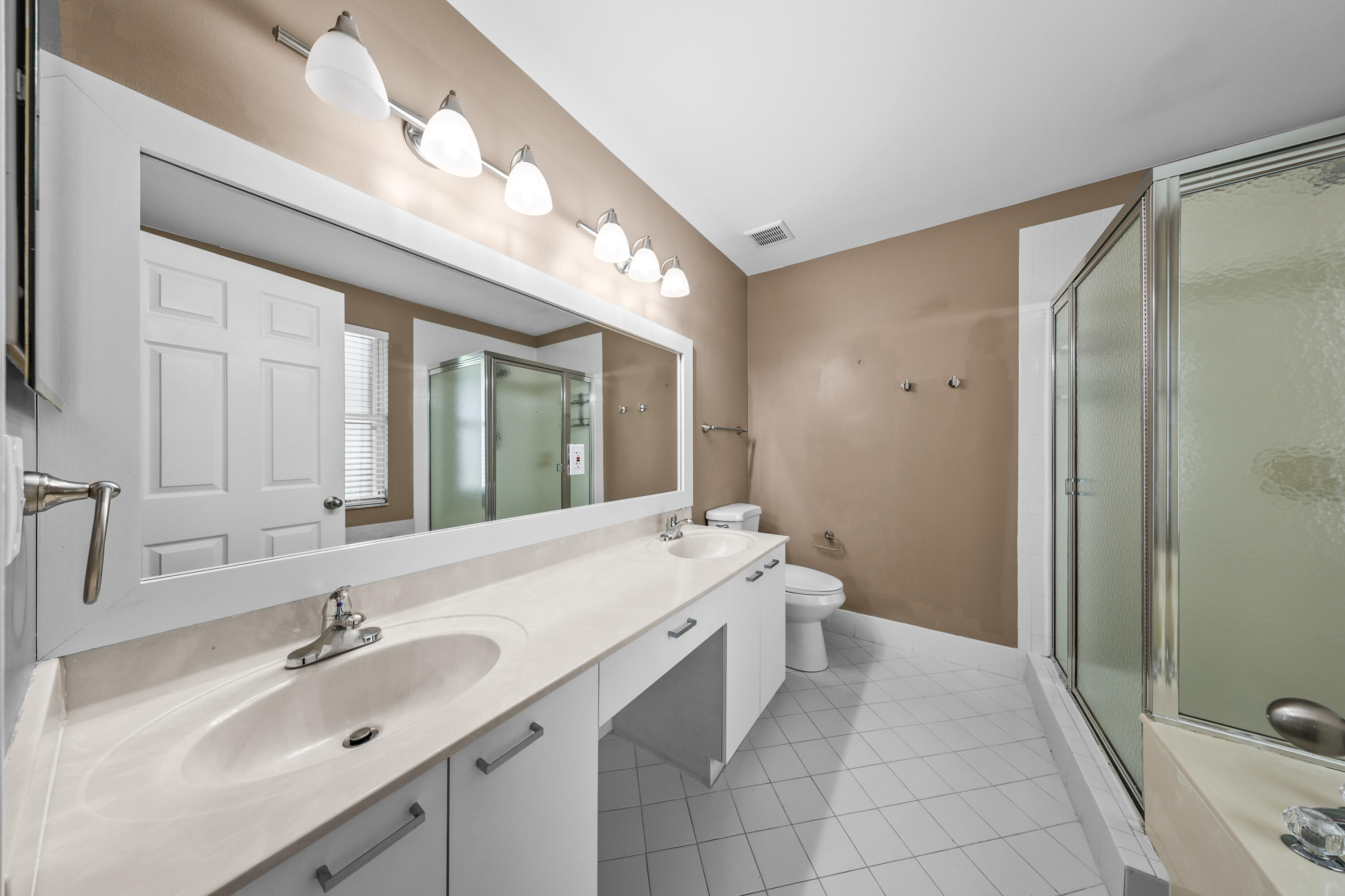 RIVIERA ISLES IV - Residential