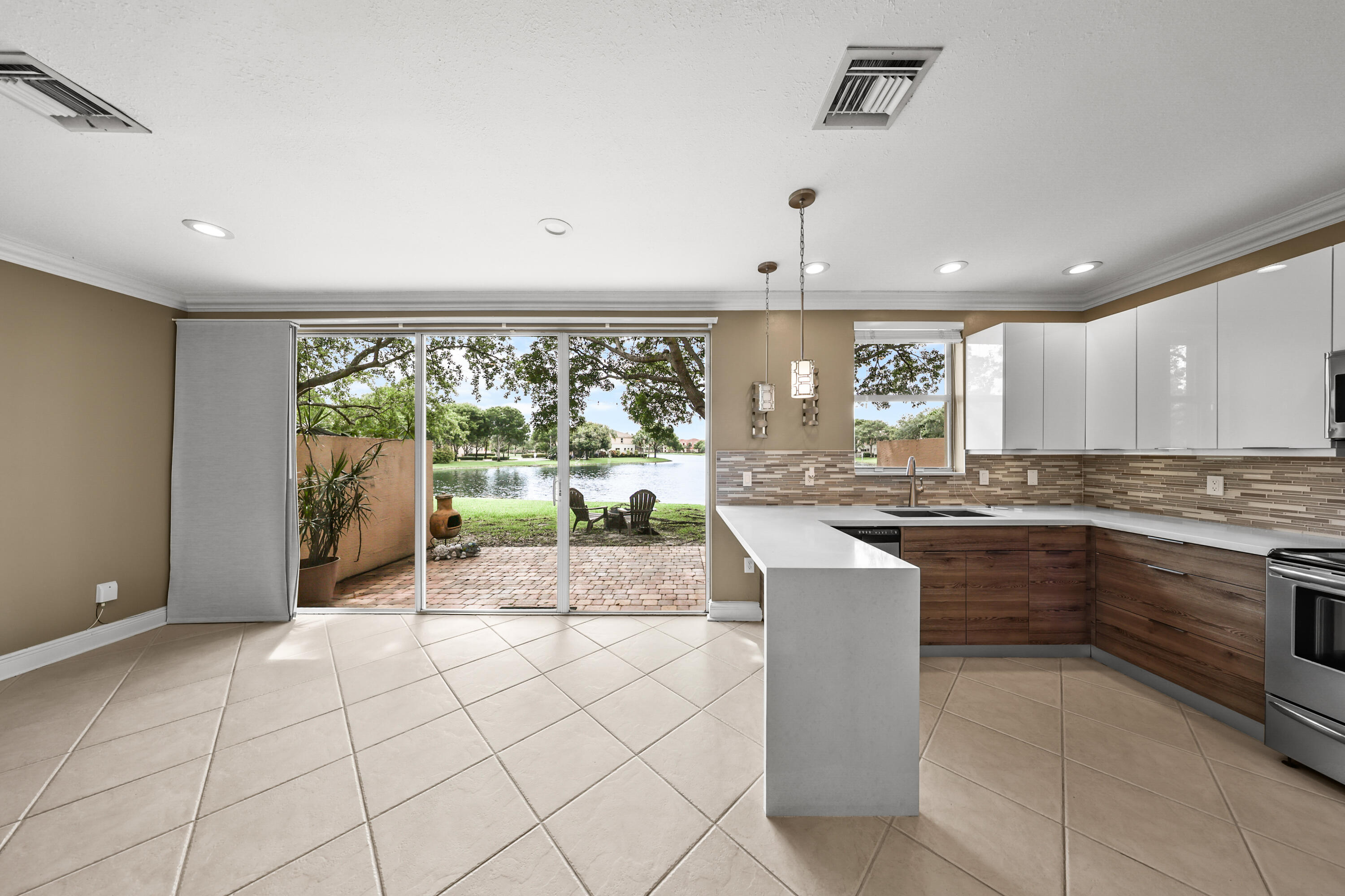 RIVIERA ISLES IV - Residential