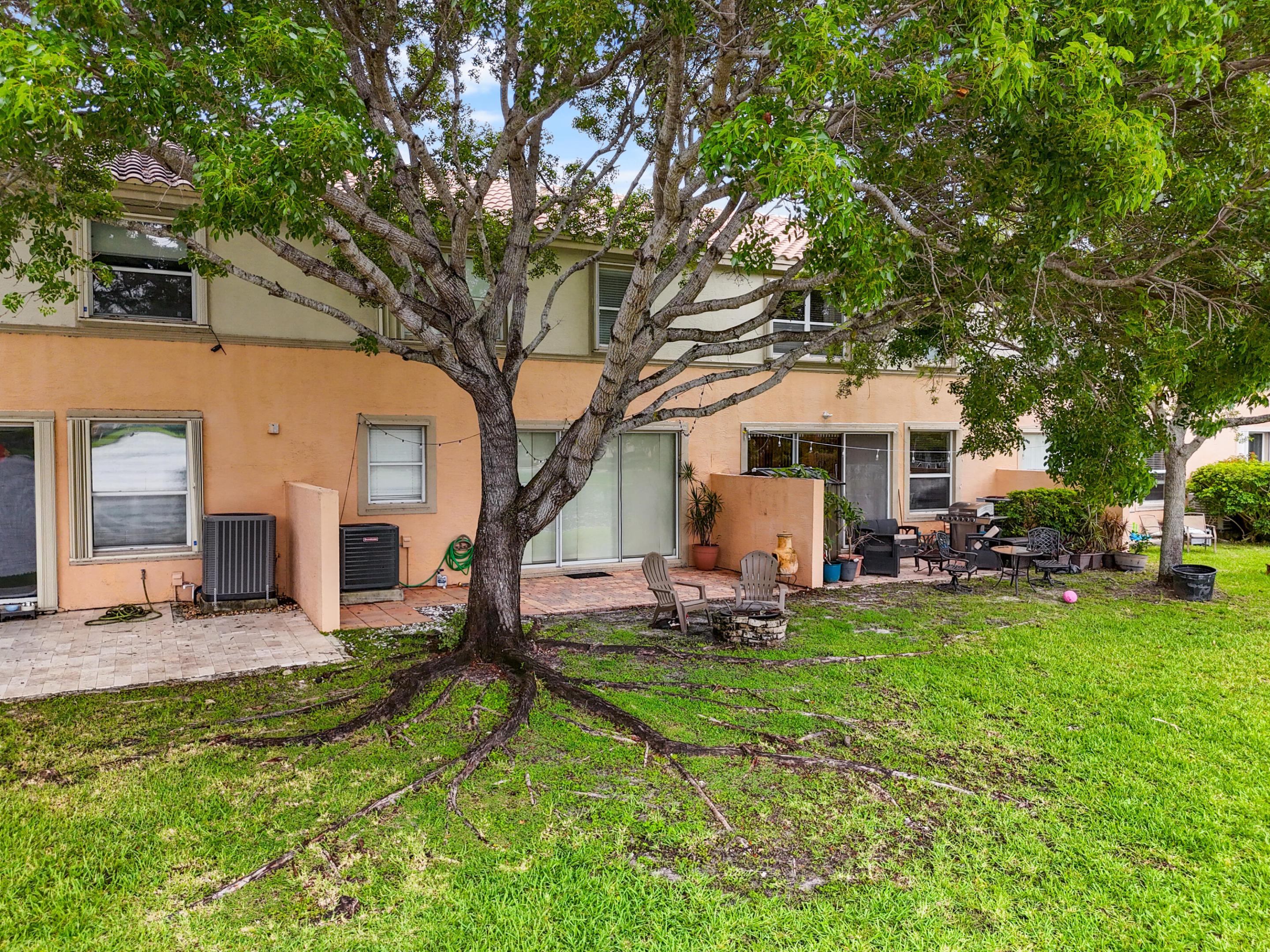 RIVIERA ISLES IV - Residential