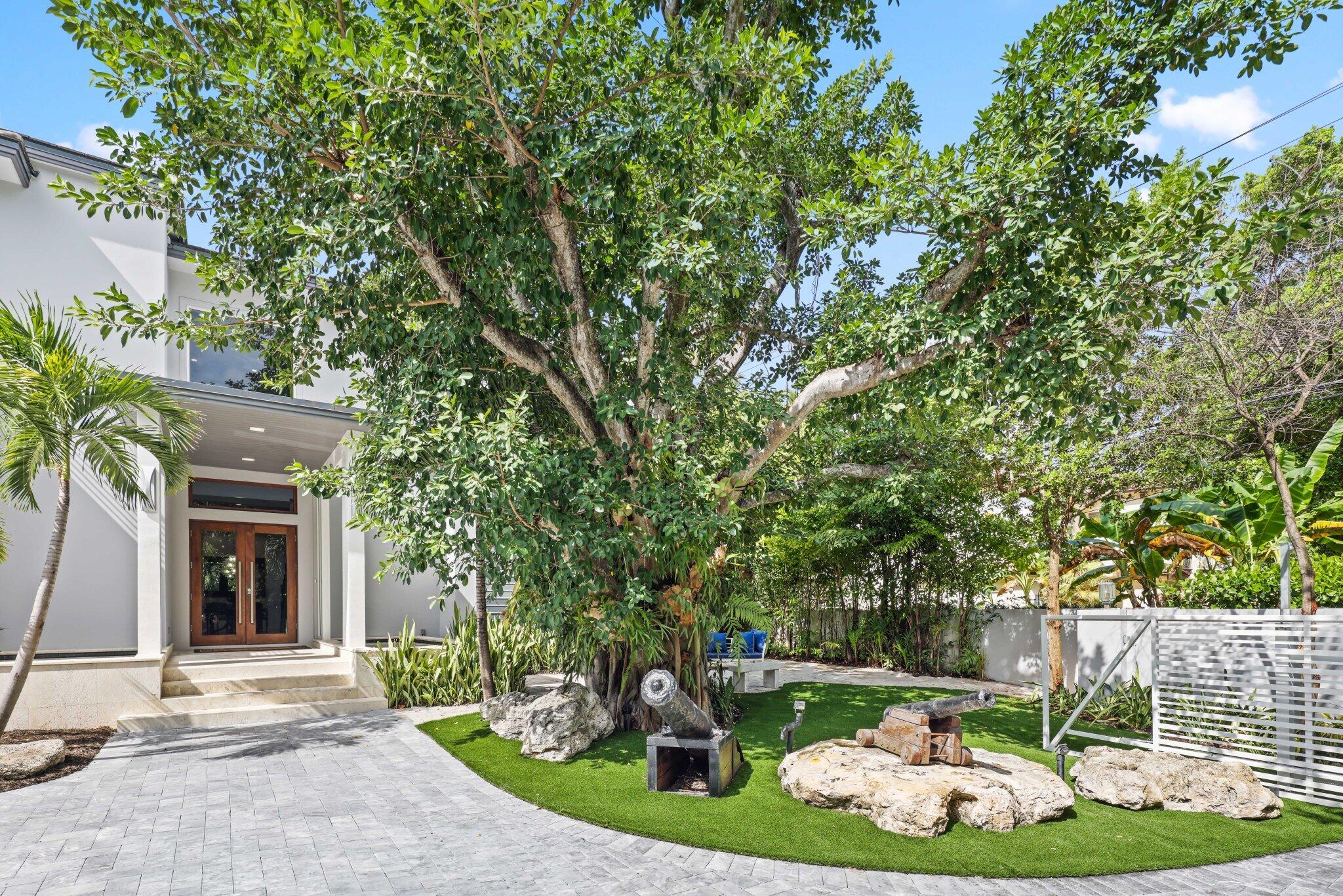 HARBOR BEACH - Residential