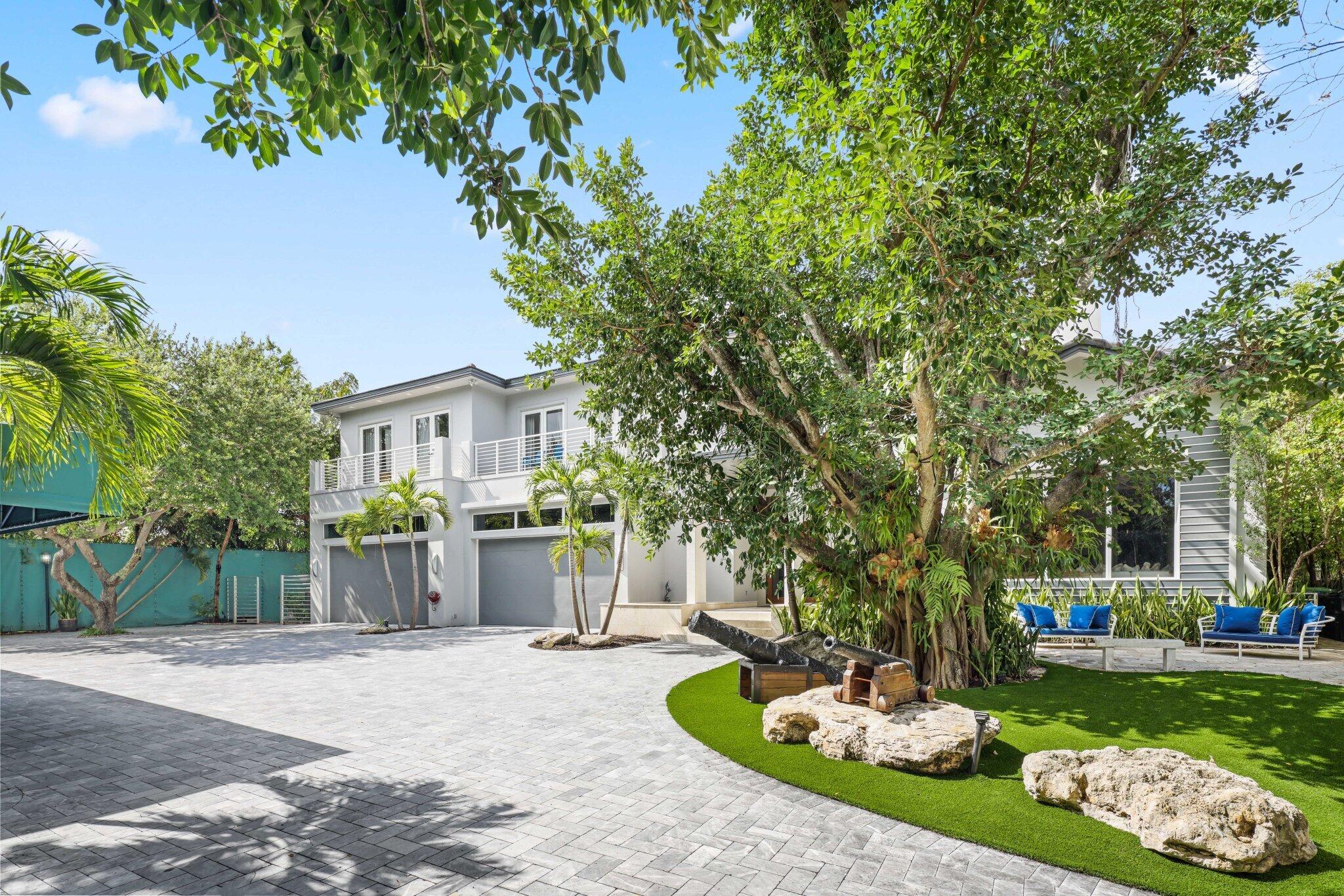 HARBOR BEACH - Residential