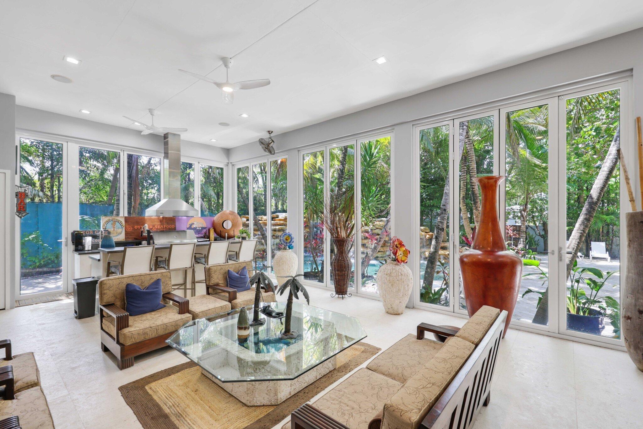 HARBOR BEACH - Residential