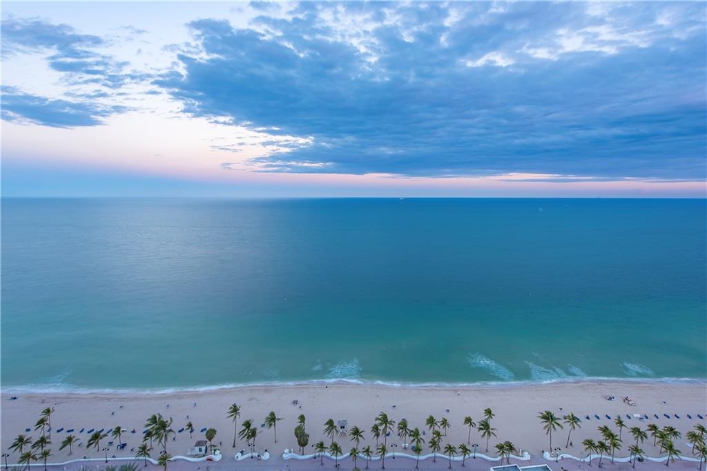 Las Olas Beach Club - Residential