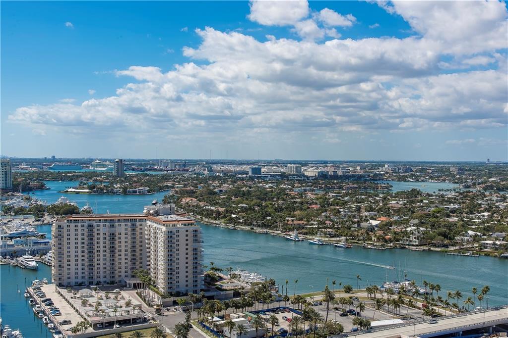 Las Olas Beach Club - Residential