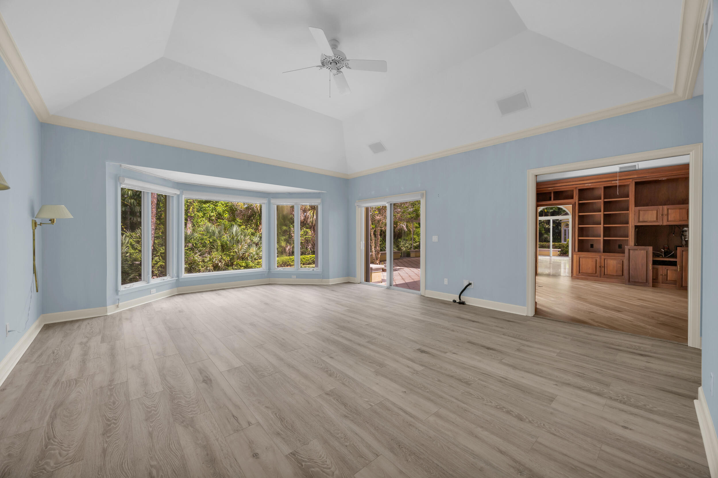 LOBLOLLY PINES - Residential