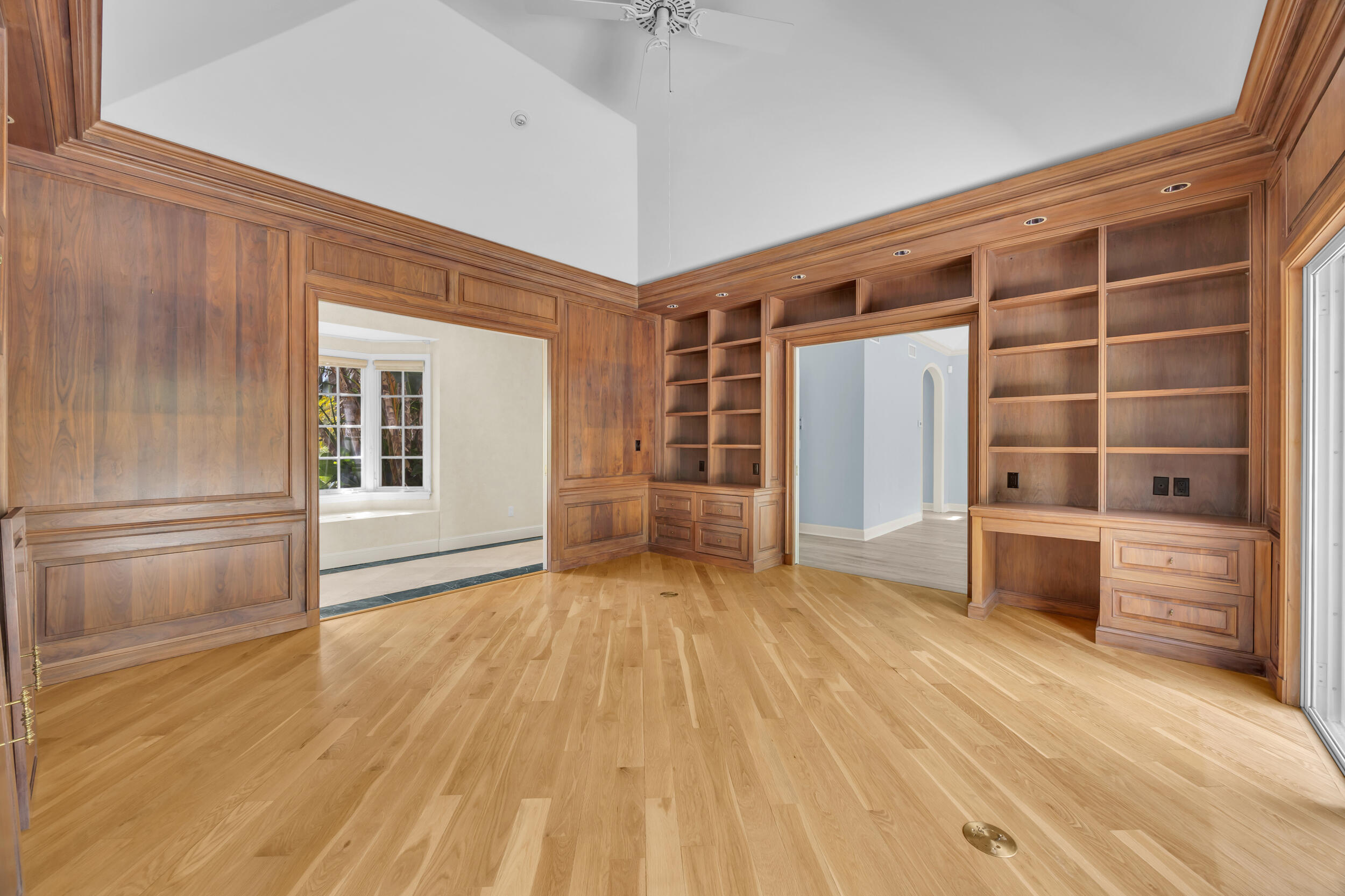 LOBLOLLY PINES - Residential
