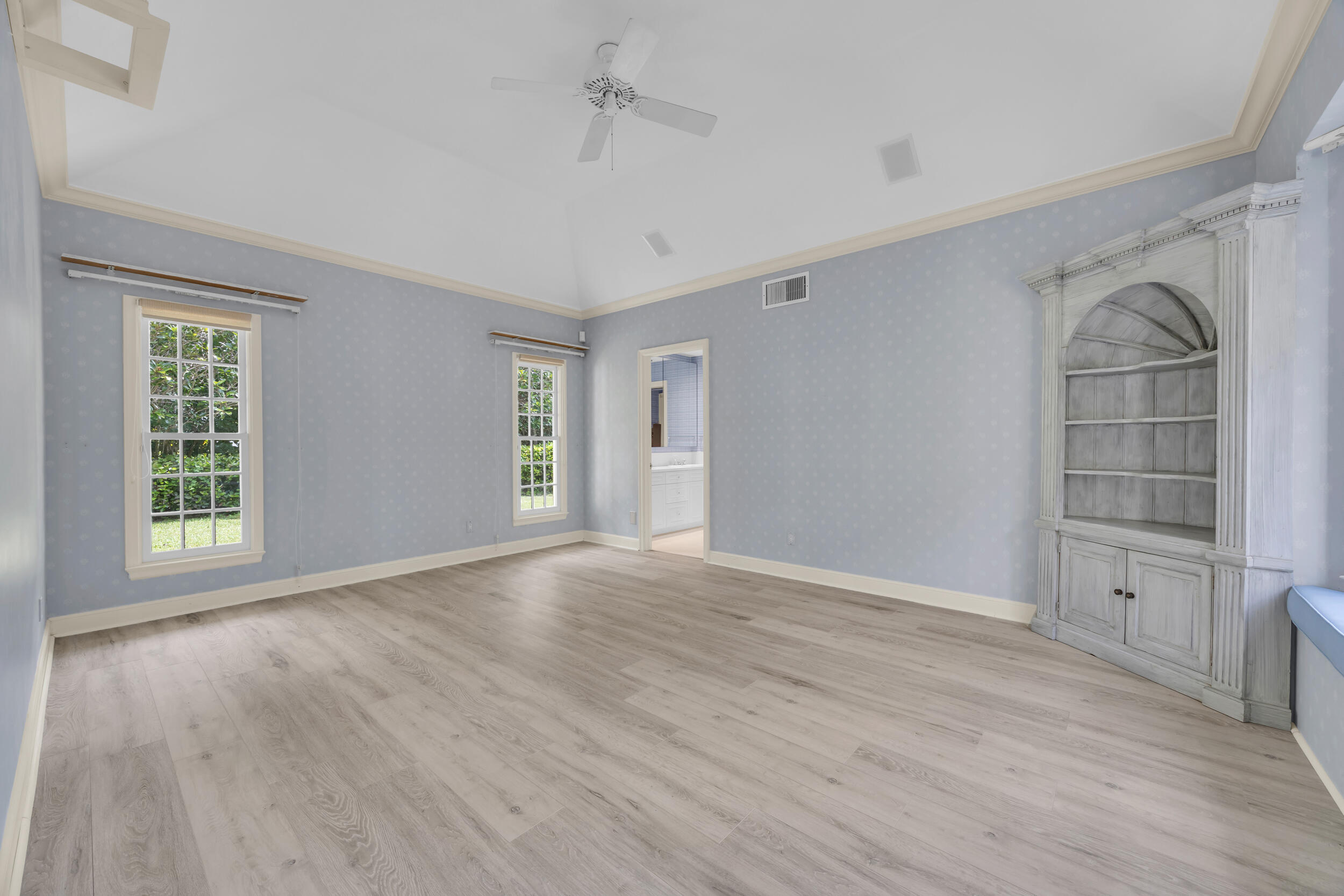 LOBLOLLY PINES - Residential