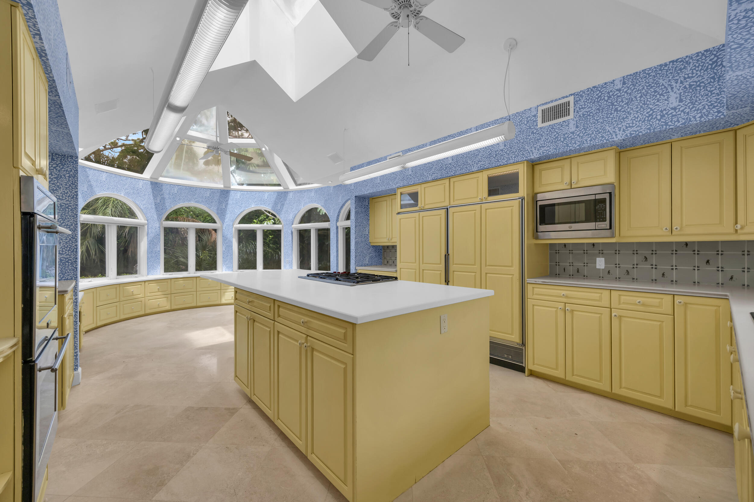LOBLOLLY PINES - Residential