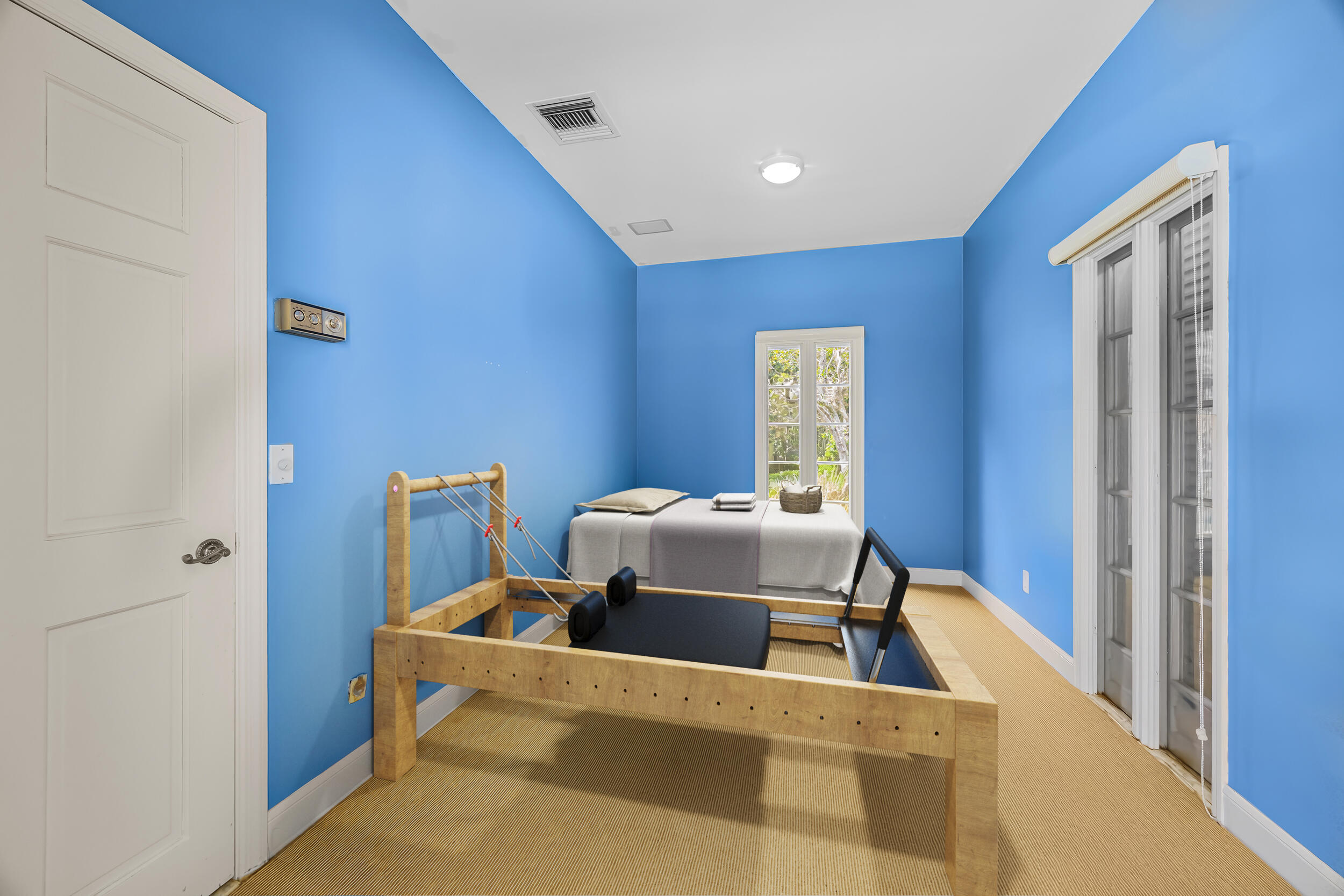 LOBLOLLY PINES - Residential